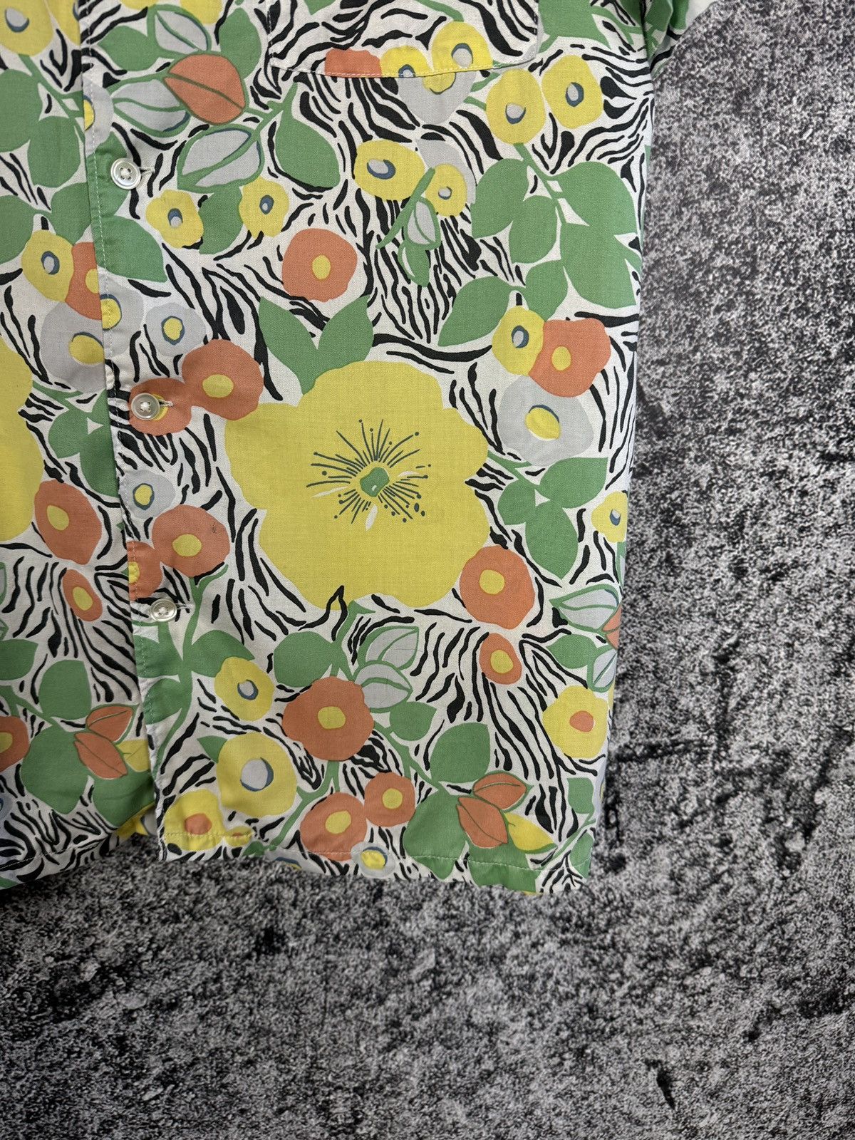 Levi's Levi’s Short Sleeve Shirt Hawaiian Floral Print Relaxed Sz L Size US L / EU 52-54 / 3 - 5 Thumbnail
