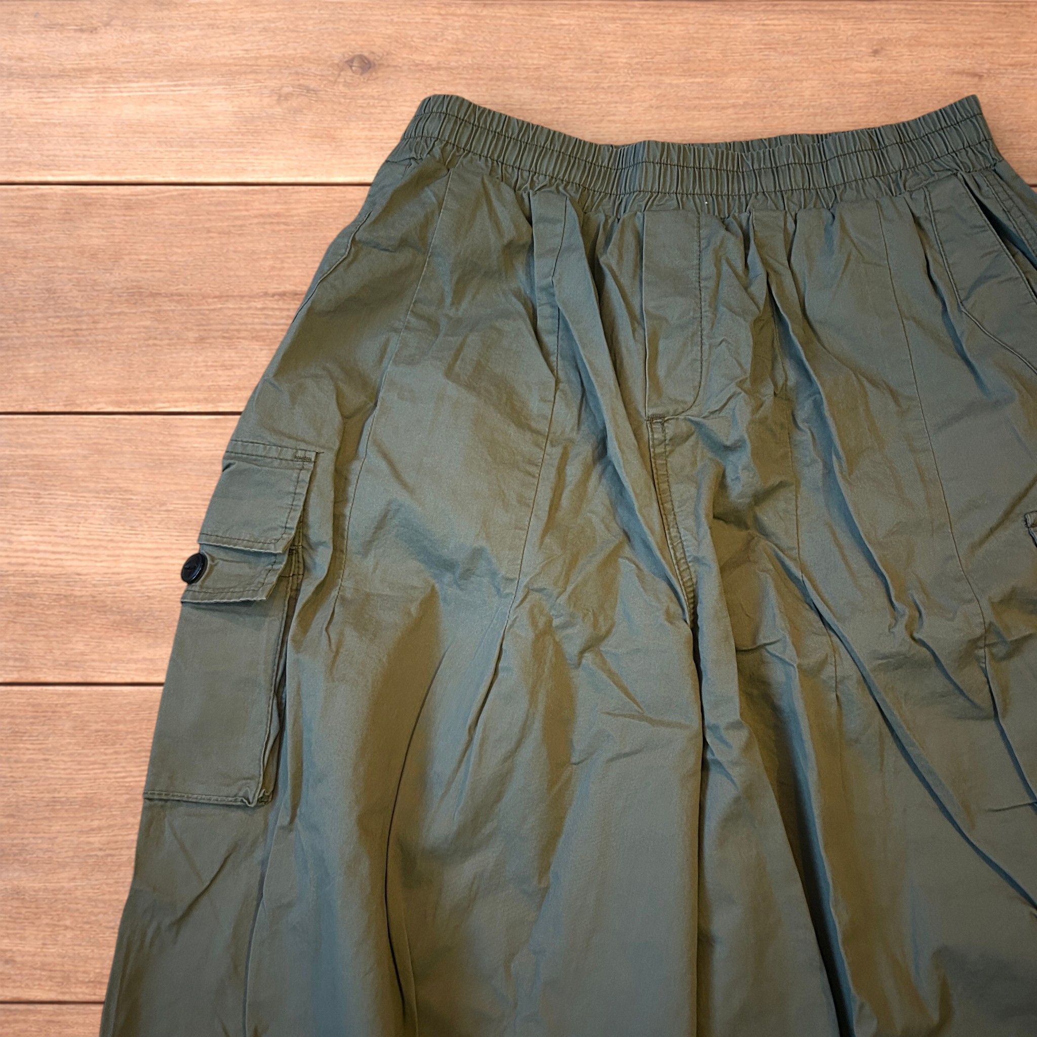 Japanese Brand Super baggy wide Korean cargo parachute trousers in khaki. Size US 34 / EU 50 - 3 Thumbnail