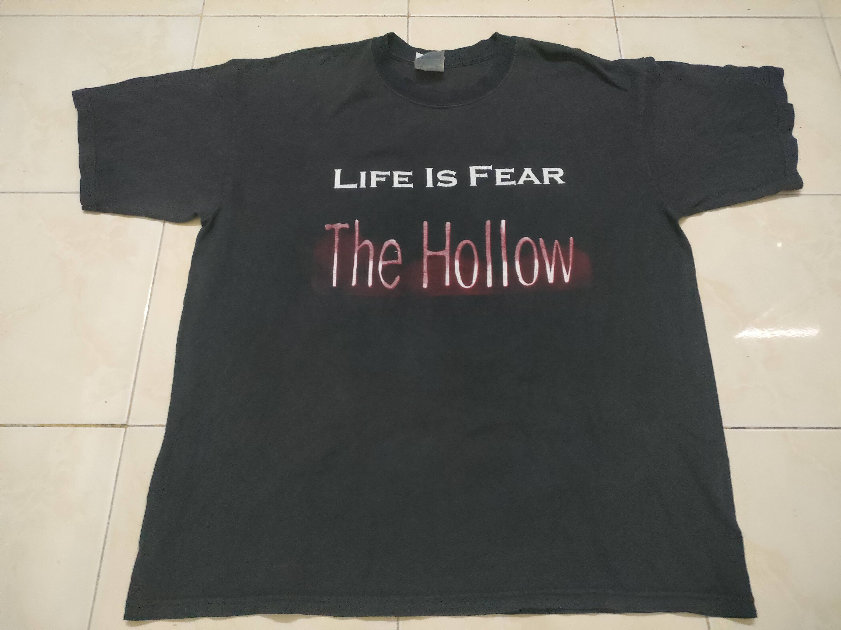Vintage Vintage Horror Movie The Hollow T-Shirt Size US XL / EU 56 / 4 - 1 Thumbnail