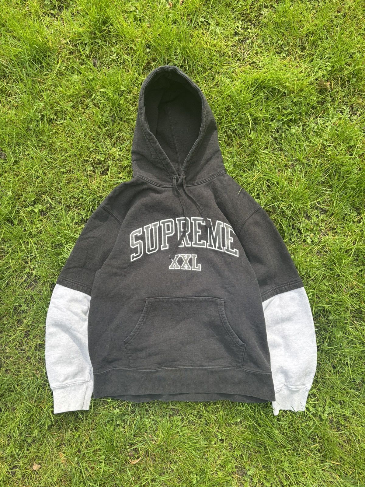 Supreme Xxl Hoodie | Grailed