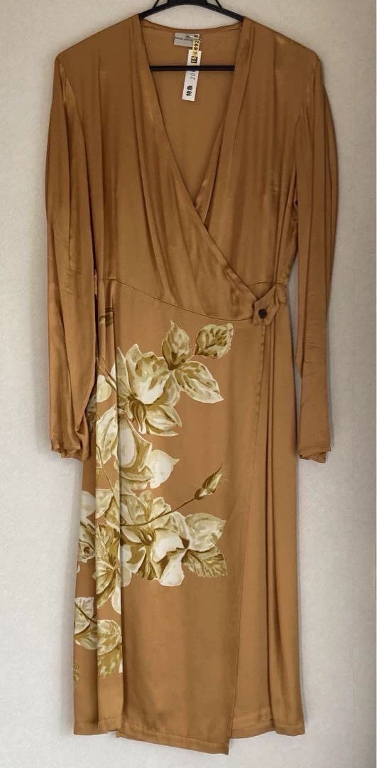 Dries Van Noten Dries Van Noten size:38 Early yellow floral wrap dress Size XS / US 0-2 / IT 36-38 - 1 Thumbnail