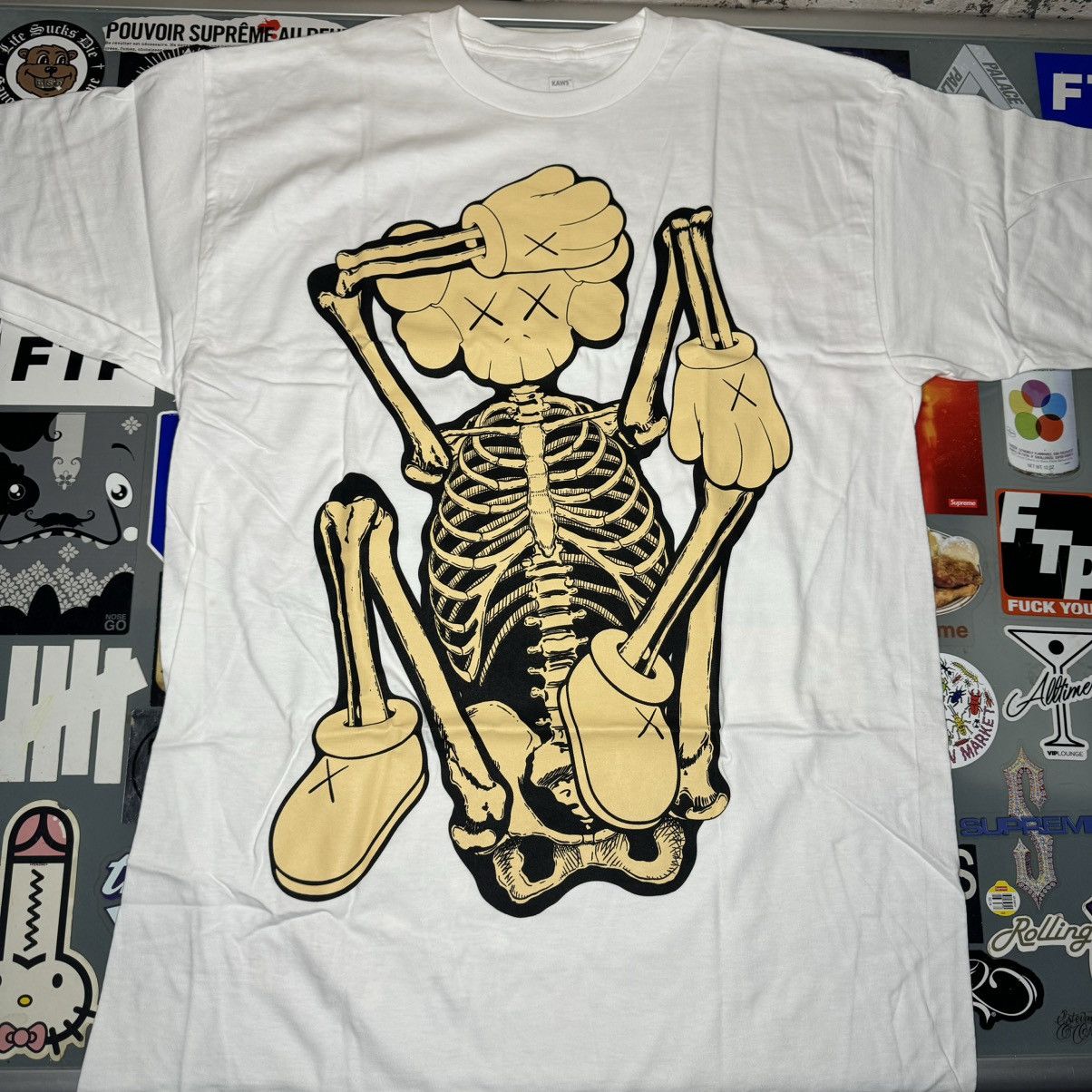 Kaws Kaws Skeleton New Fiction Tee White Large Brand New Size US L / EU 52-54 / 3 - 1 Thumbnail