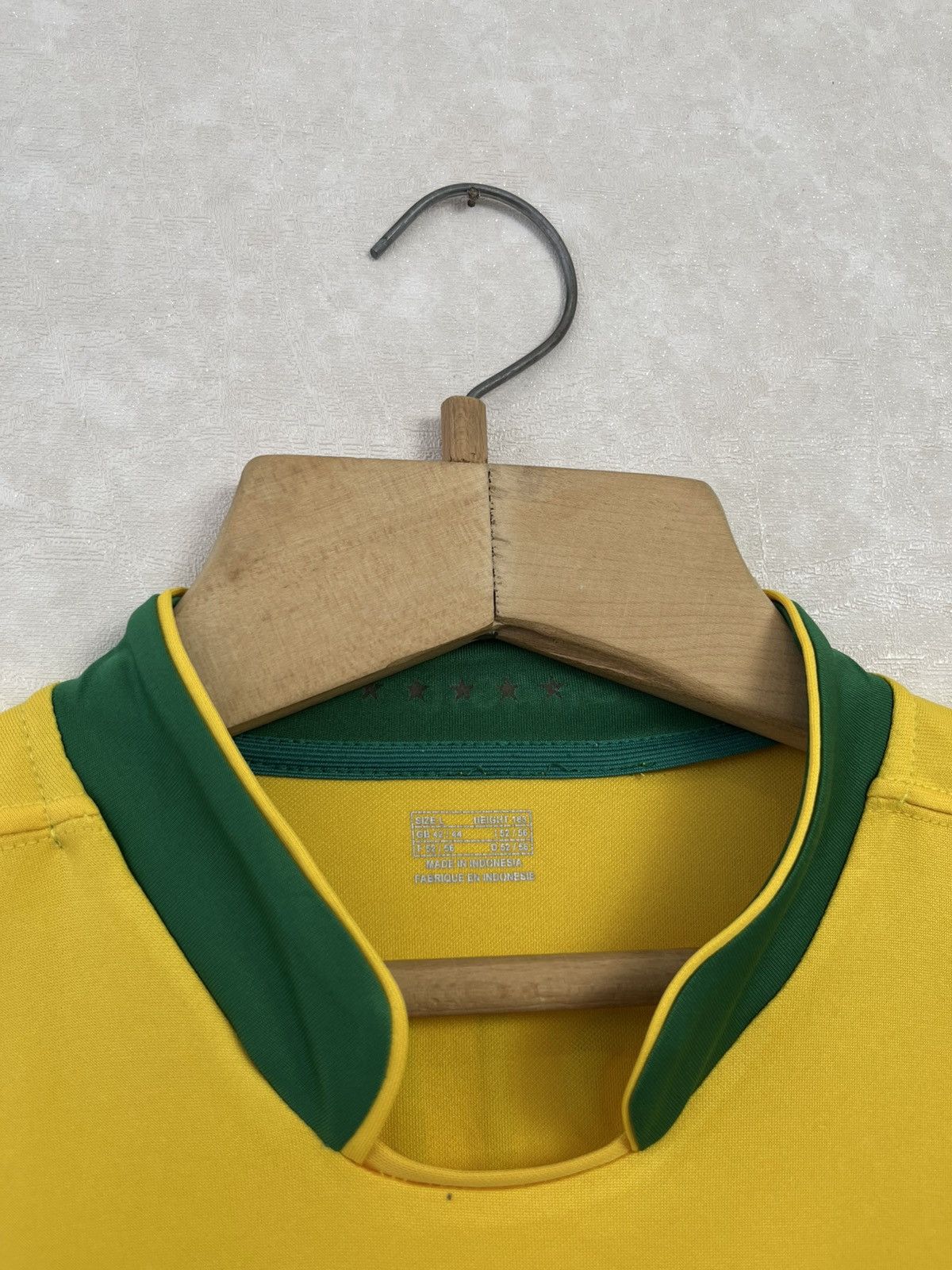 Nike Hype Nike Brazil Robinho #11 Y2K Jersey 00s Size US L / EU 52-54 / 3 - 3 Thumbnail