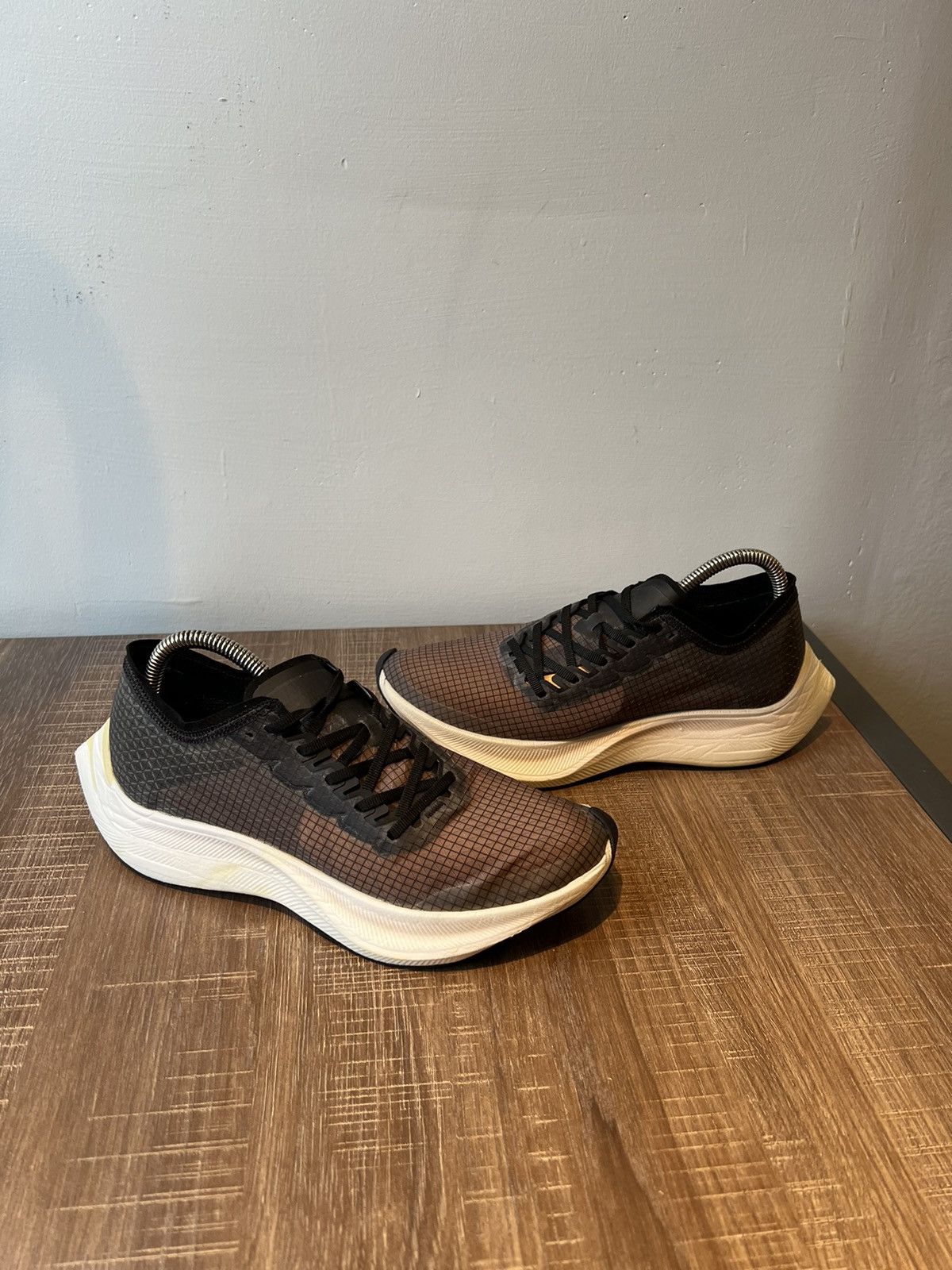 Nike Size 8 Nike Sample ZoomX Vaporfly Next% Low Prototype Womens Size US 8 / IT 38 - 2 Thumbnail
