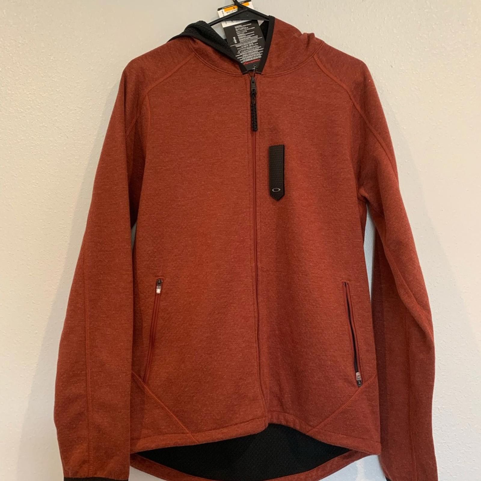 Oakley Brand new Oakley men’s jacket in size small. Size US S / EU 44-46 / 1 - 4 Thumbnail