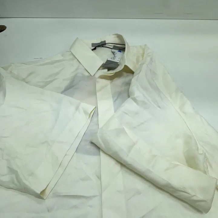 Dior Dior Dior FW22 Landscape Embroidered Short Sleeve Shirt 00 Size US M / EU 48-50 / 2 - 8 Thumbnail