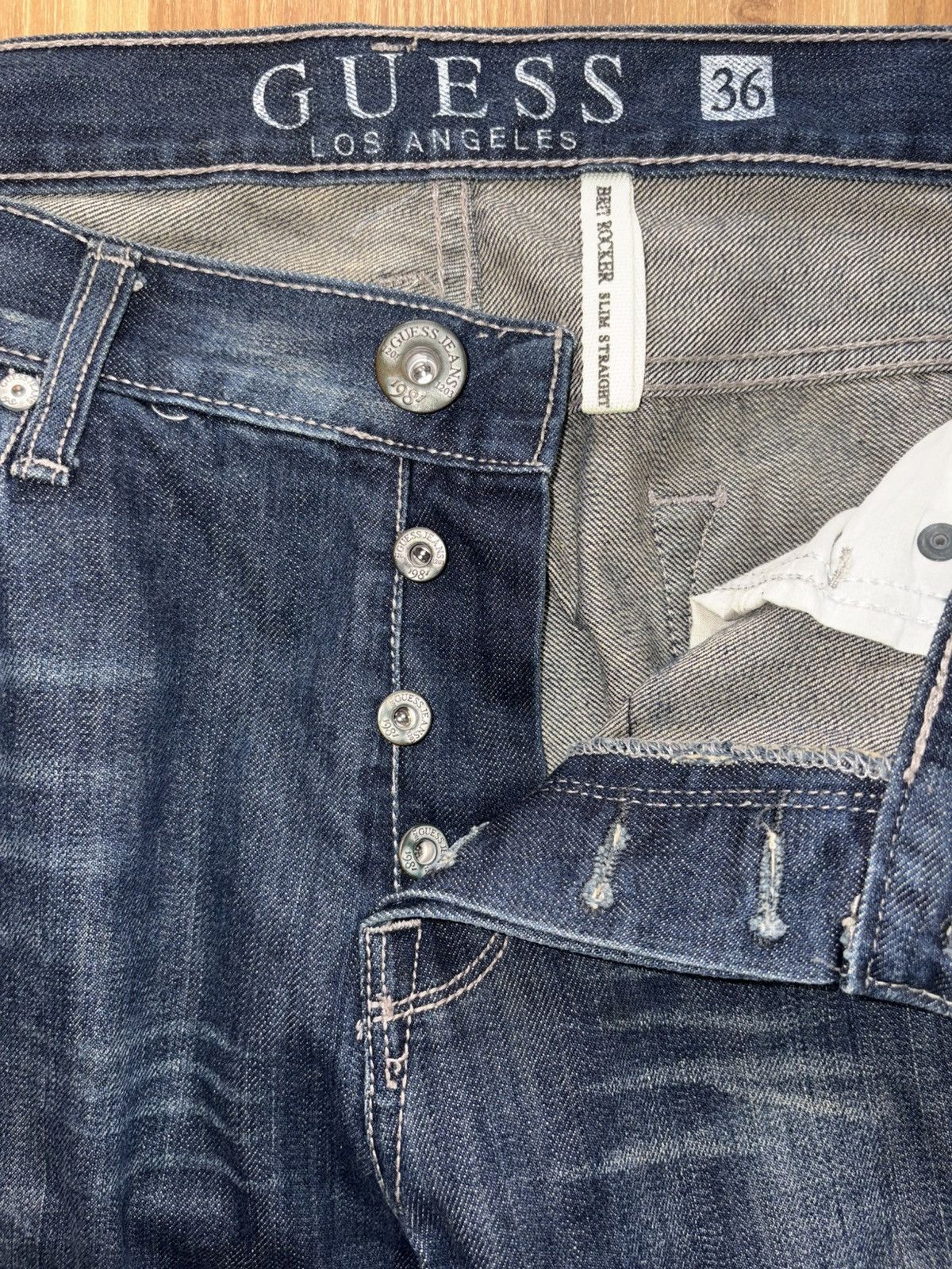 Guess VTG Guess LosAngeles BritRocker Jeans Size 36x34 Distressed Size US 36 / EU 52 - 9 Thumbnail