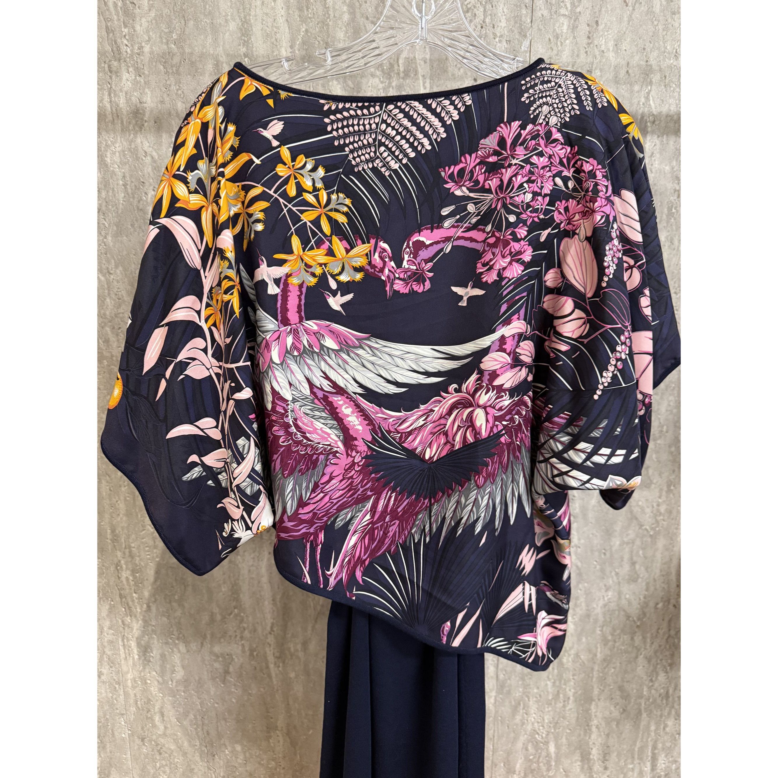 Hermes Hermès Paris Silk Poncho Dress With Vibrant Crane & Floral P Size S / US 4 / IT 40 - 6 Thumbnail