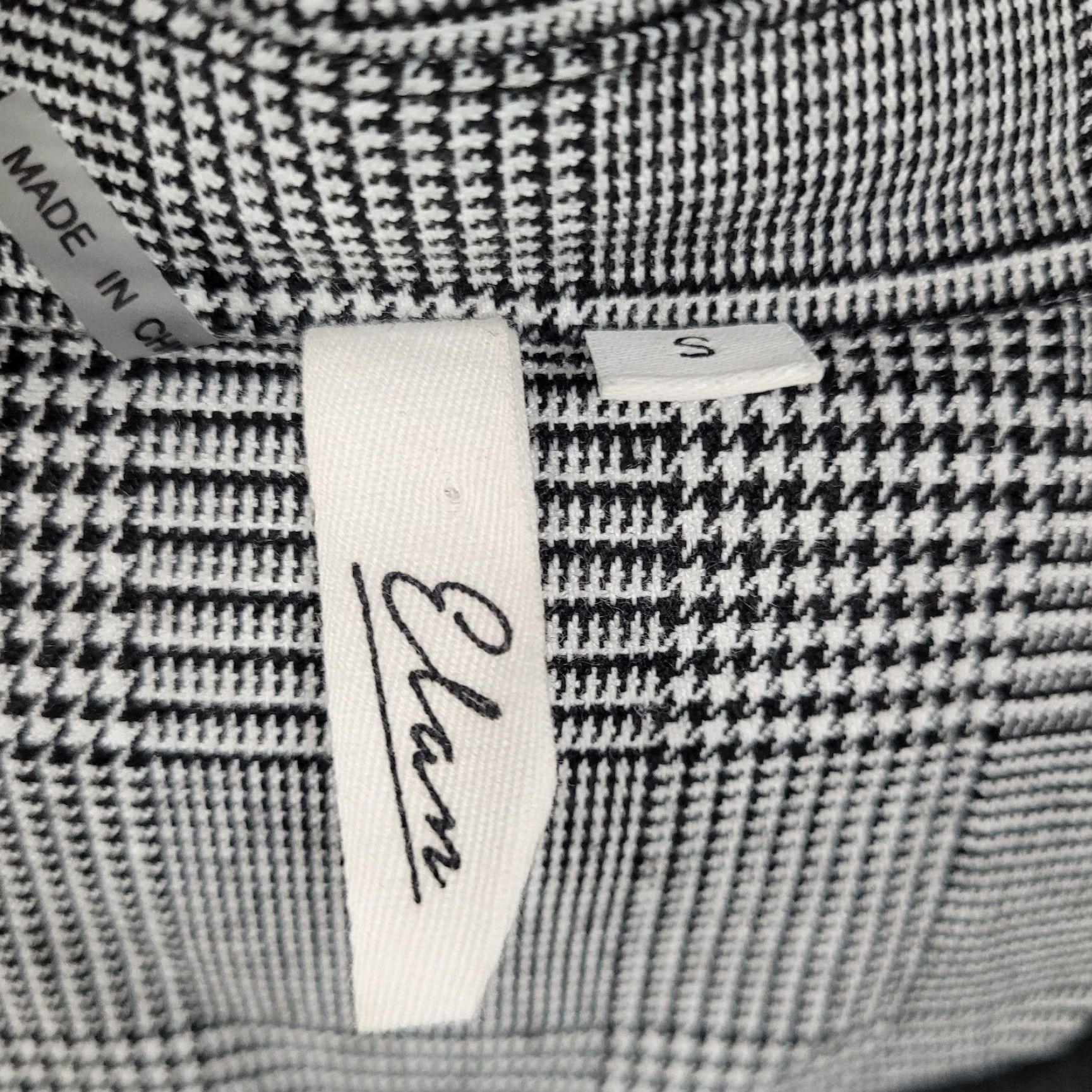 Vintage Elan Blazer Women Small S Black White Check Houndstooth Rhinestone Snap Peak Jacket Size S / US 4 / IT 40 - 3 Thumbnail