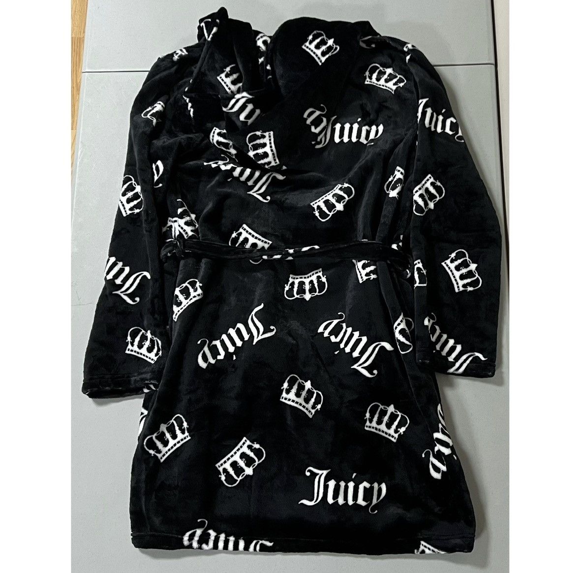 Juicy Couture Juicy Couture Black Y2K Plush Spa Robe Bathrobe Size S/M 👑✨ Size ONE SIZE - 5 Thumbnail