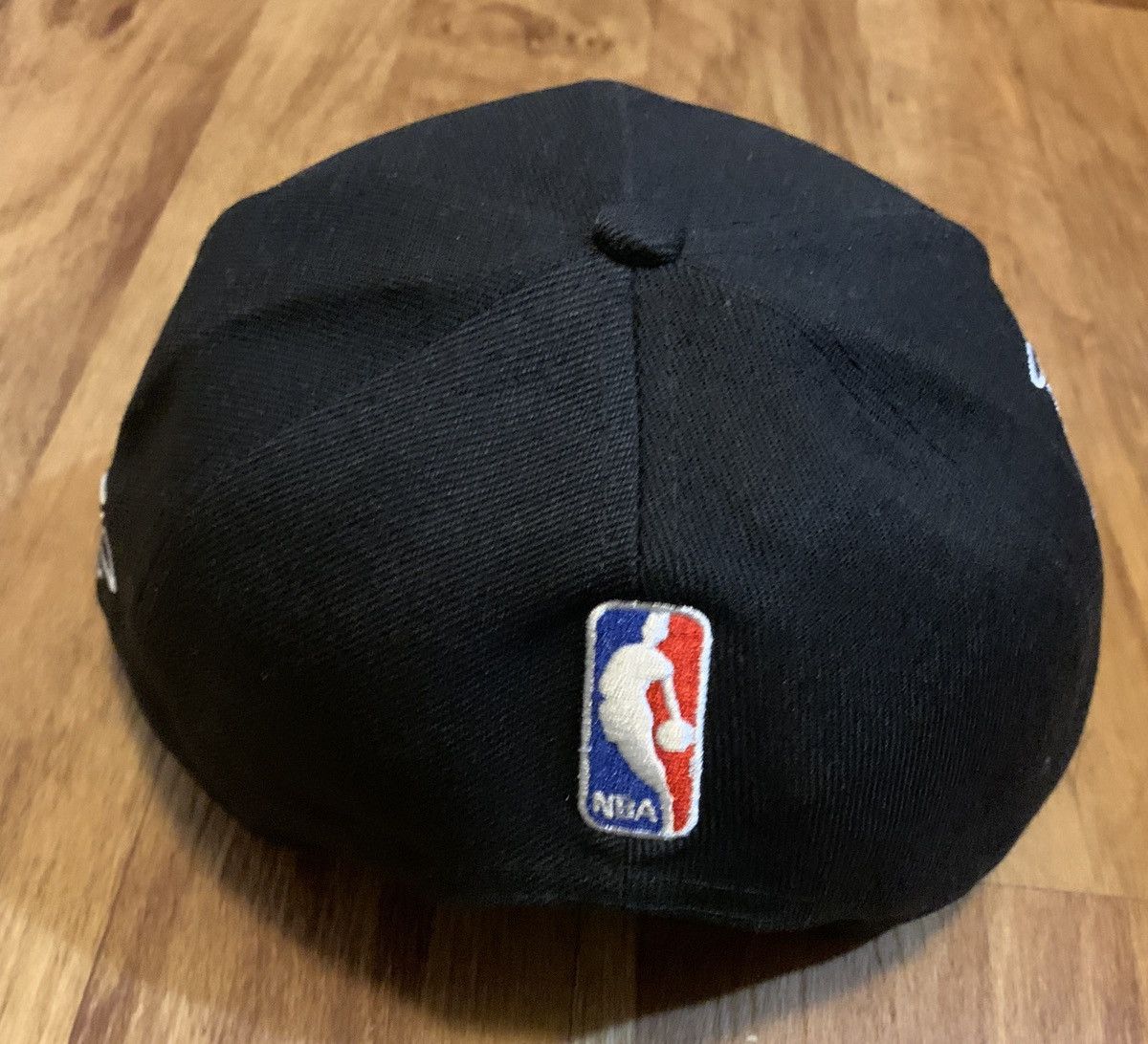 NBA Chicago Bulls 1997 Championship Hat Size ONE SIZE - 4 Thumbnail