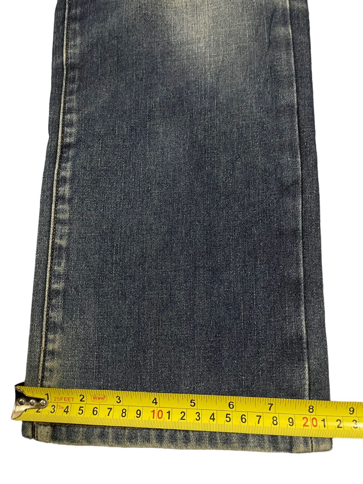 Uniqlo Vintage Japanese Uniqlo Blue Wash Style Distress Baggy Jeans Size US 31 - 14 Thumbnail