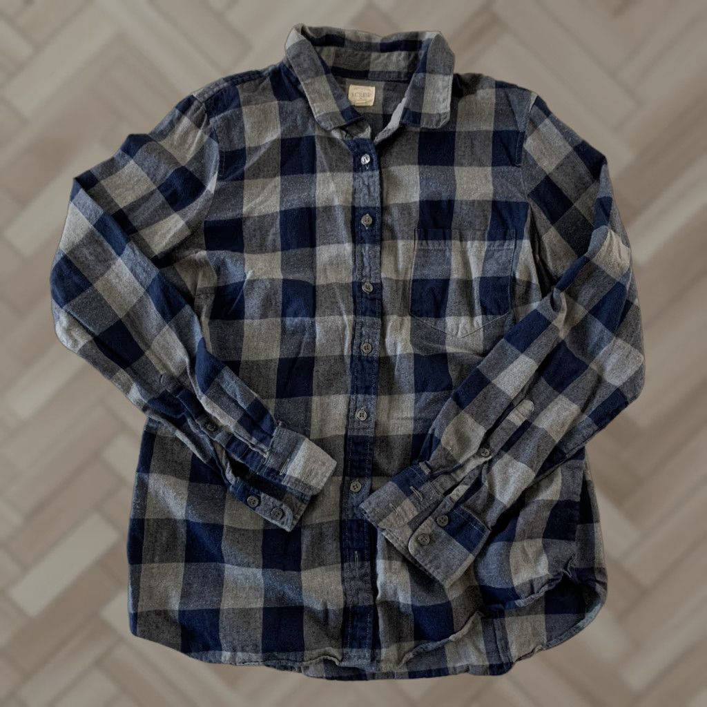 J.Crew J.CREW Plaid Button-Up Long Sleeve Top Women's M Blue Gray Shirt Size M / US 6-8 / IT 42-44 - 1 Thumbnail