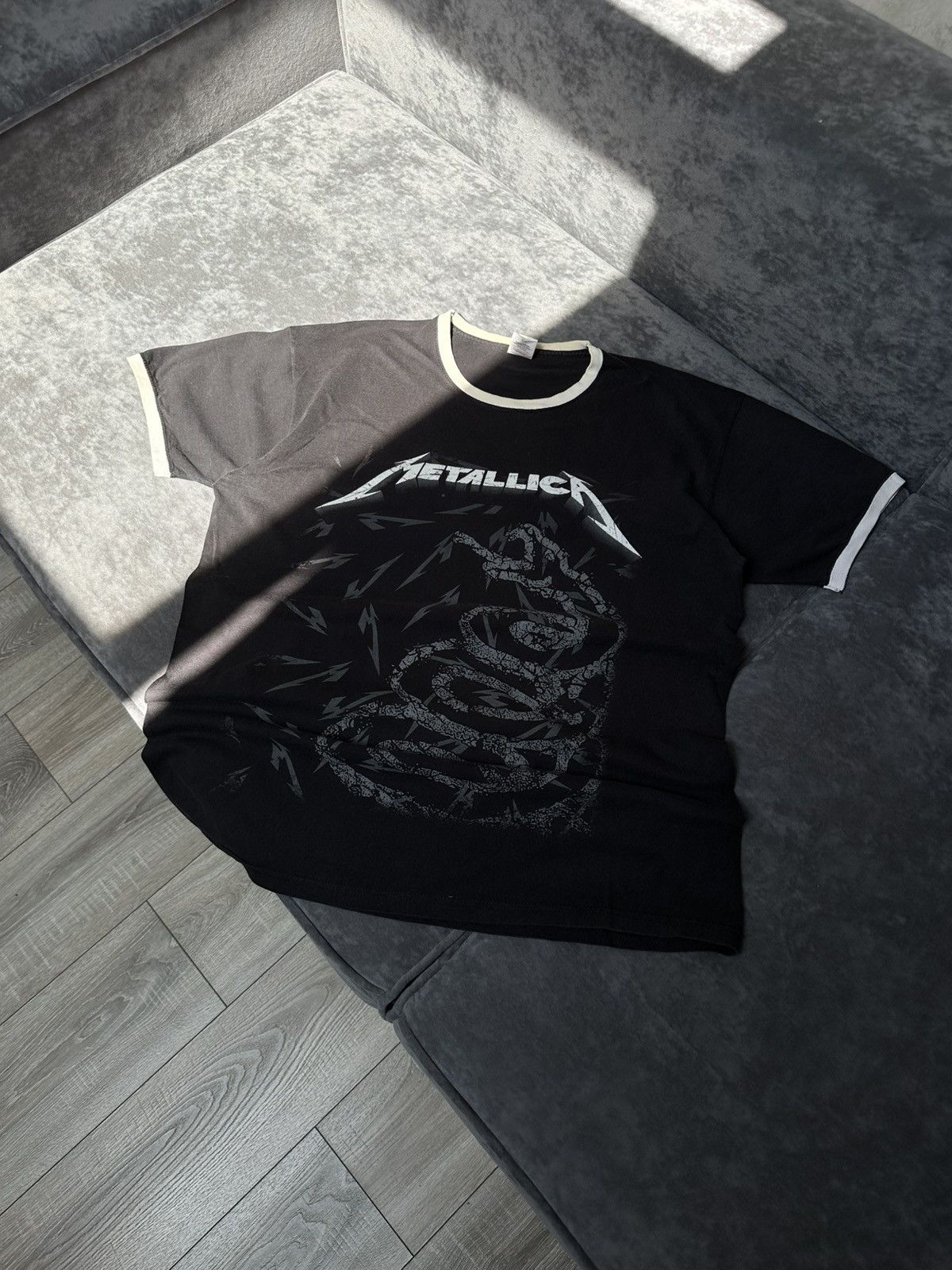 Band Tees Vintage Metallica Full Print Tee Size US XL / EU 56 / 4 - 1 Thumbnail