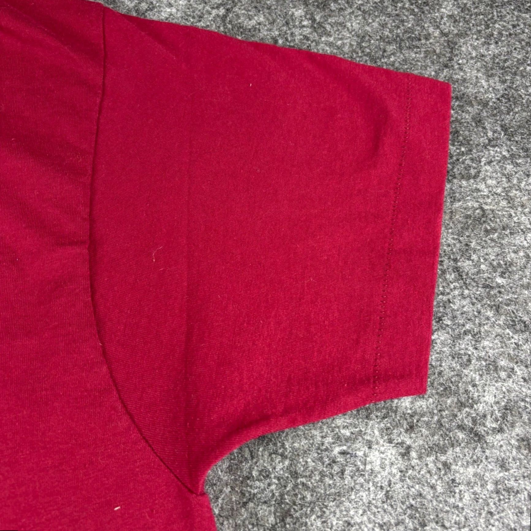 Fruit Of The Loom BEST Fruit of the Loom T-Shirt Burgundy XL Adult Cotton Polyester Graphic Print Rose Art Vintage Crew Neck Short Sleeve Unisex Womens Mens? Size US XL / EU 56 / 4 - 7 Thumbnail