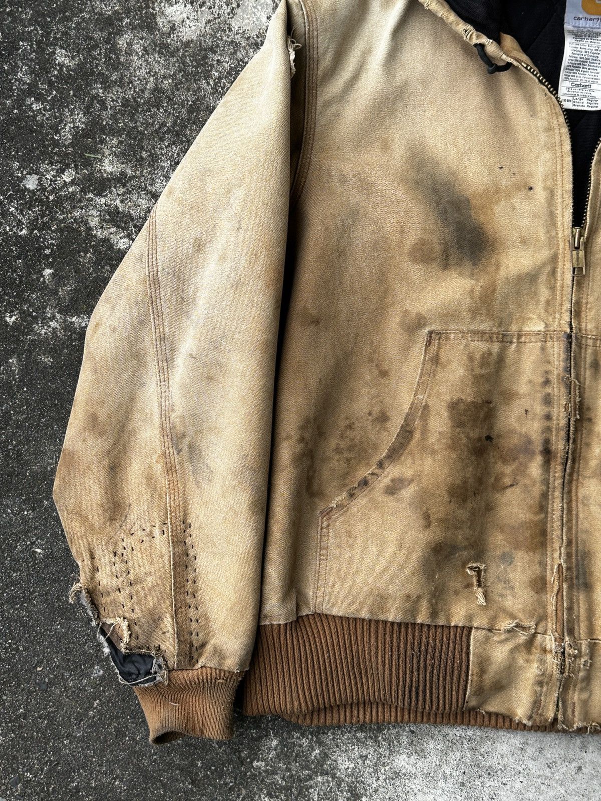 Carhartt Trashed Hooded work Jacket Faded Dirty worn distressed Size US L / EU 52-54 / 3 - 4 Thumbnail