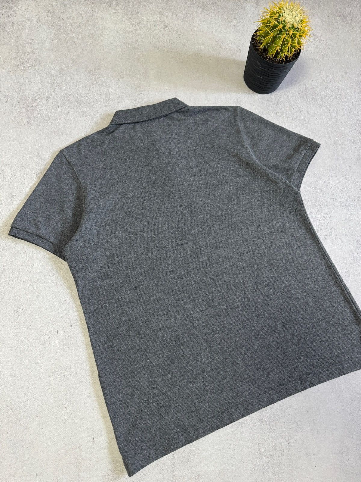 Burberry Burberry Polo Shirt Embroidered Big Logo Gray Mens Luxury Size US L / EU 52-54 / 3 - 8 Thumbnail