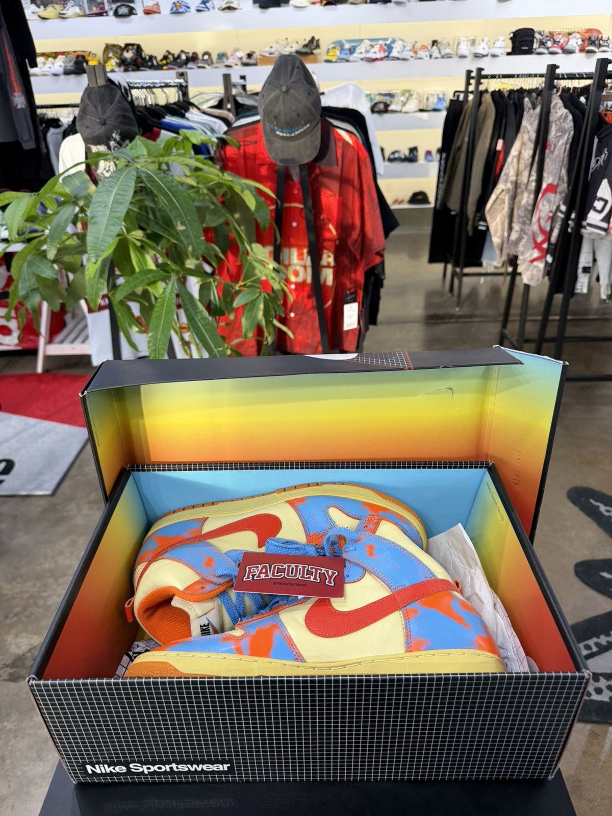 Nike Nike Dunk High 1985 Orange Acid Wash Size 10 (2022) Size US 10 / EU 43 - 11 Thumbnail