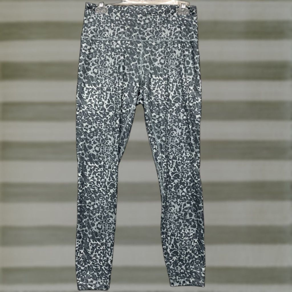 Vintage JoyLab Leggings Women’s M High Rise Hidden Key Pocket Chita Print Teal Green Size 32" / US 10 / IT 46 - 1 Thumbnail