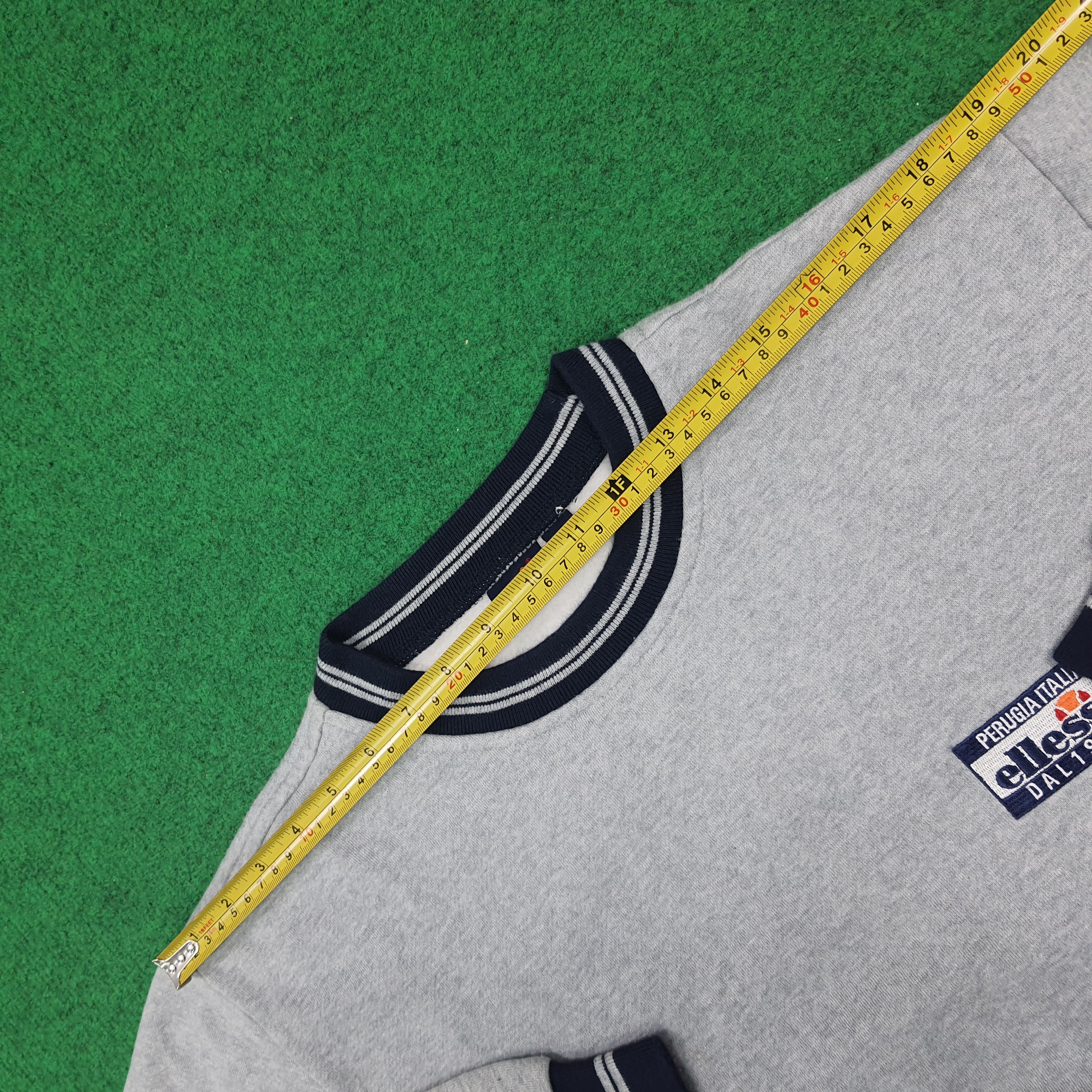 Ellesse Vintage Ellesse Perugia Italia Designer Sweatshirt C287N17 Size US M / EU 48-50 / 2 - 10 Thumbnail