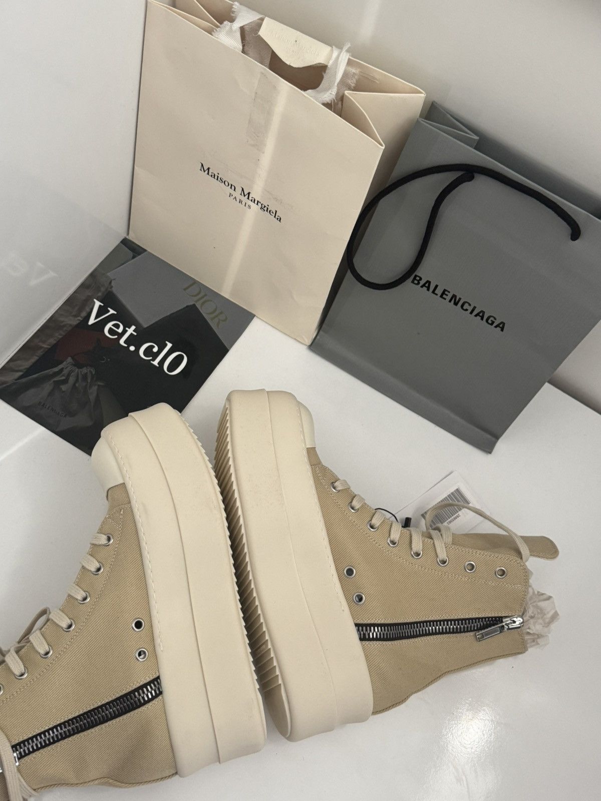 Rick Owens Drkshdw ⛔️Rick owens ramones double bumper drkshdw beige high 38.5 Size US 8.5 / IT 38.5 - 7 Thumbnail