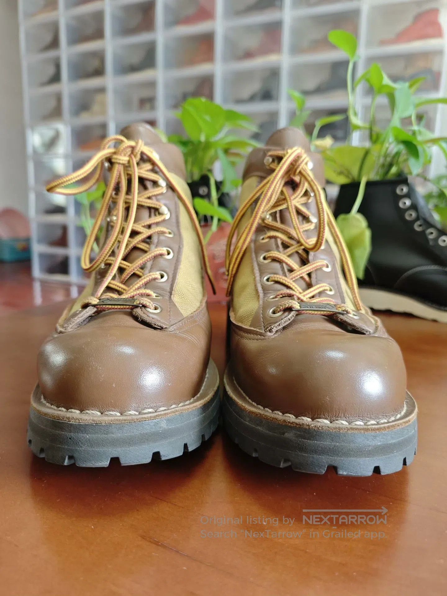 Danner Danner 30440 Hiking Shoes. Size US 9 / EU 42 - 3 Thumbnail