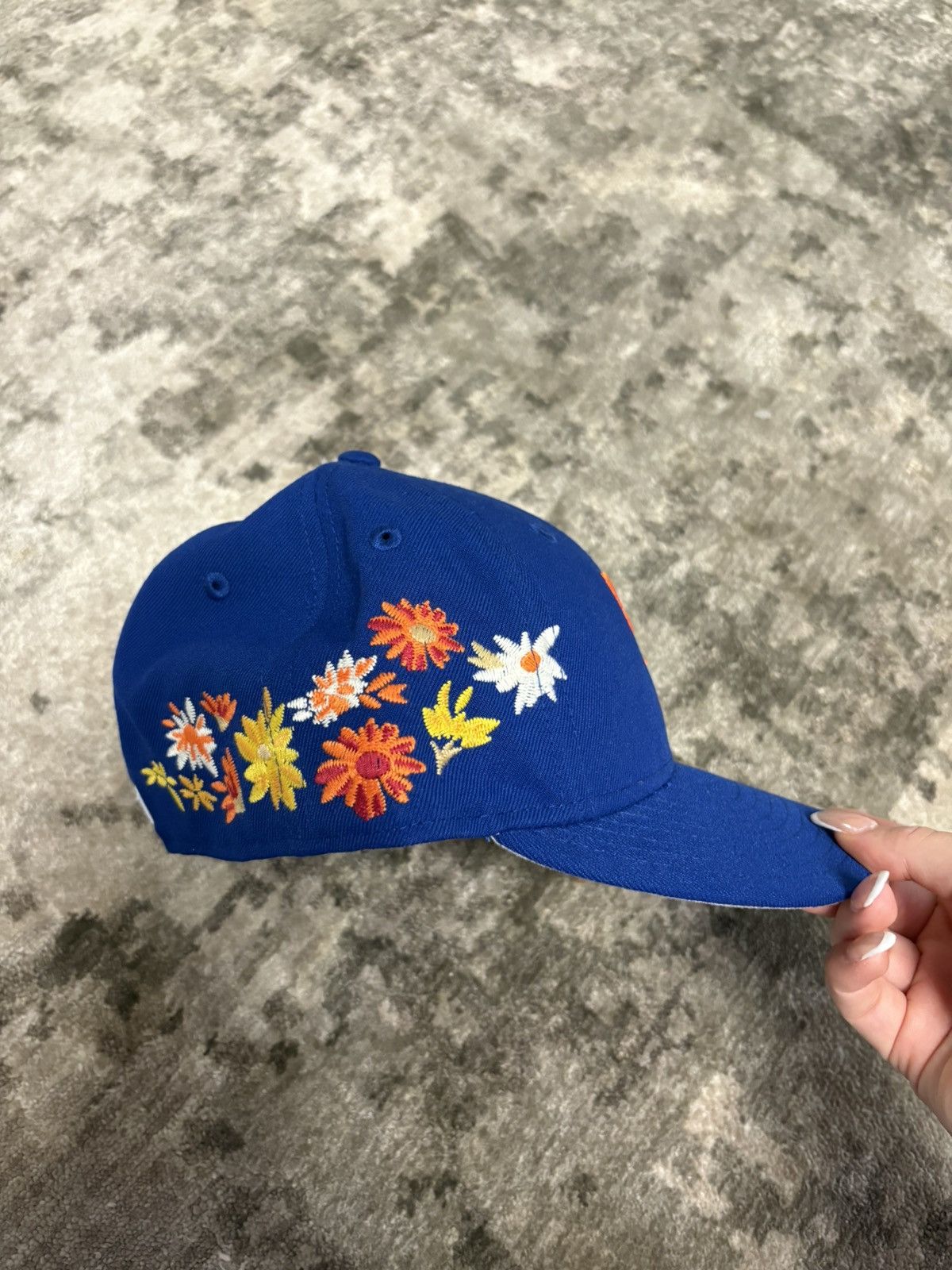Kith × New Era Kith & New Era For Mets Floral 59Fifty Low Profile 'Current' Size ONE SIZE - 6 Thumbnail
