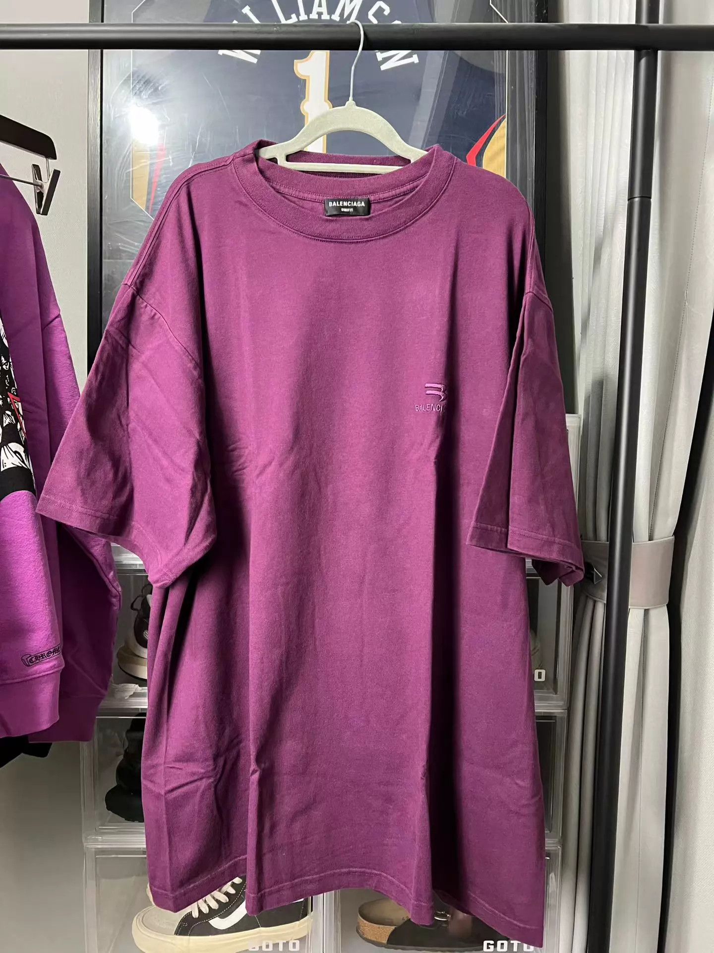 Balenciaga Balenciaga Embroidered Short Sleeve Size S Like New Size US S / EU 44-46 / 1 - 1 Thumbnail