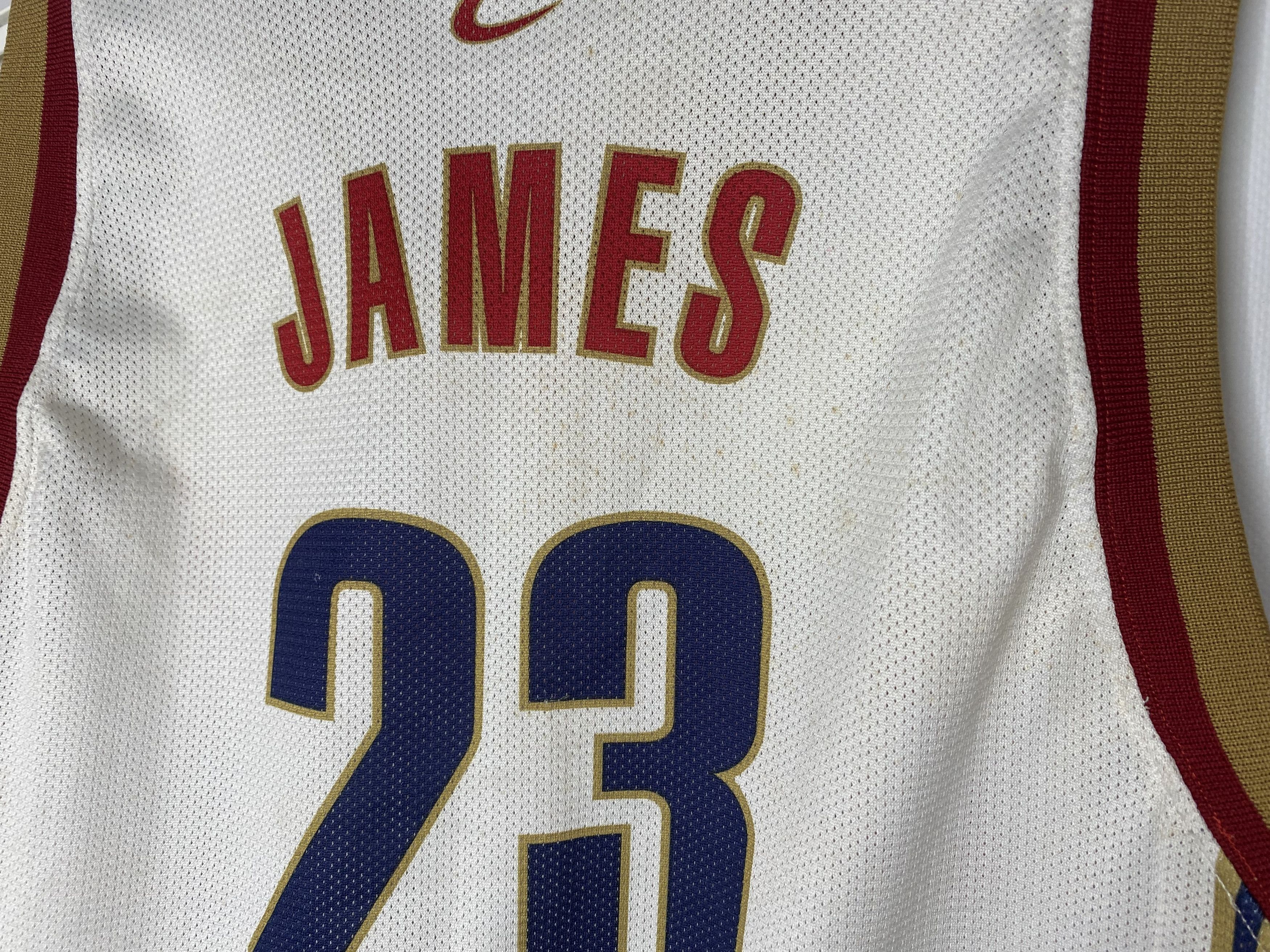 Champion × NBA × Vintage JAMES #23 CLEVELAND CAVALIERS NBA BASKETBALL JERSEY SHIRT Size US XS / EU 42 / 0 - 3 Thumbnail
