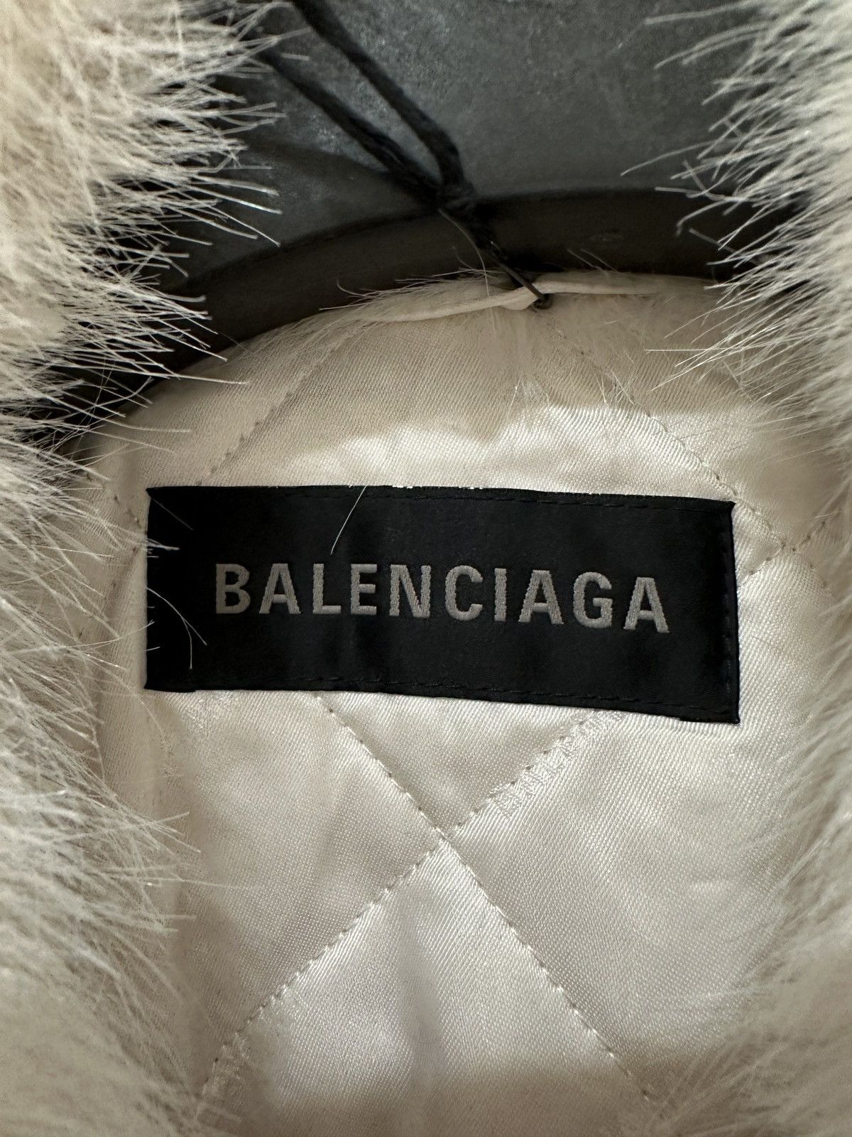 Balenciaga Balenciaga Faux Fur Coat Size XXS / US 00 / IT 34 - 2 Thumbnail
