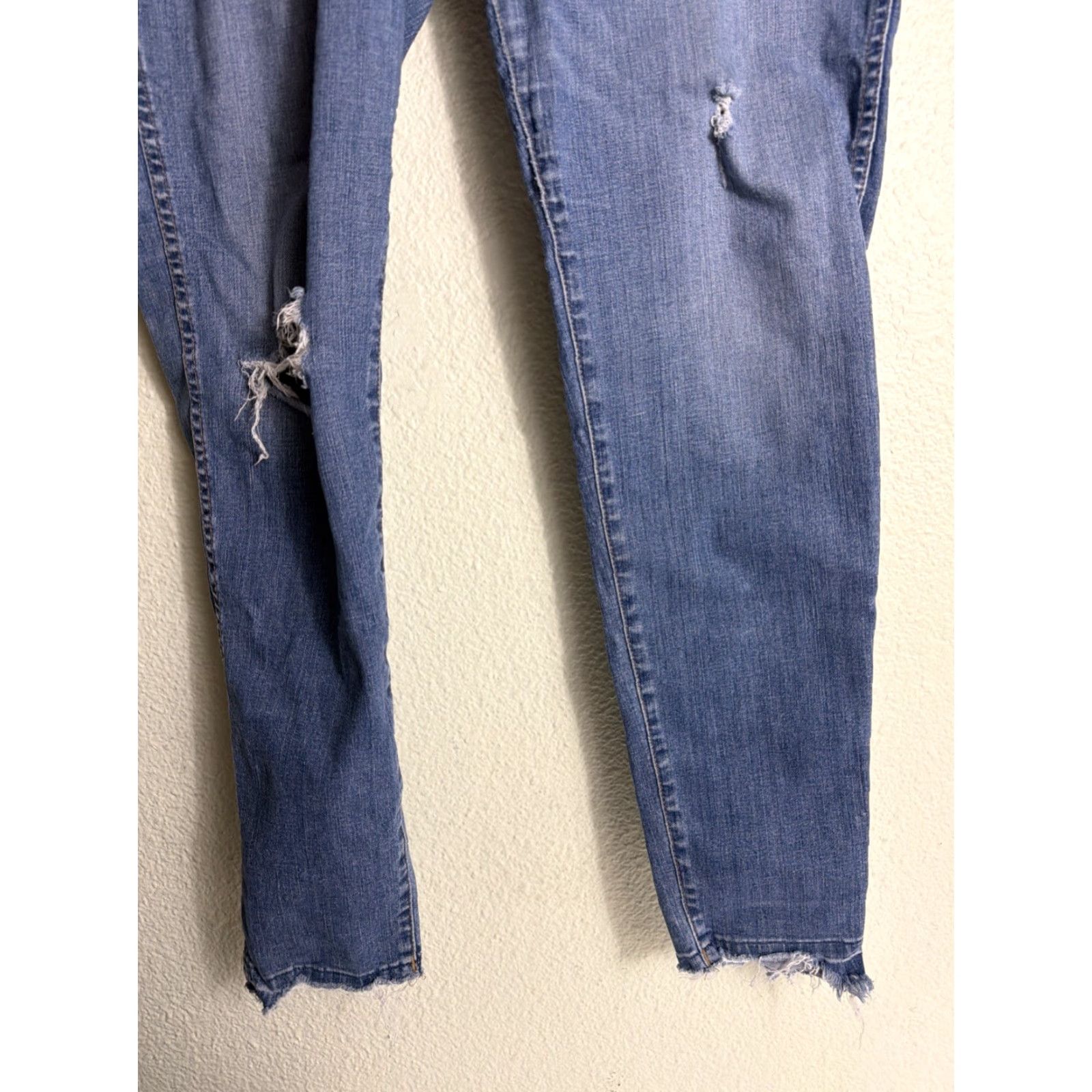 Madewell VINTAGE Madewell High Rise Skinny Jeans Distressed Raw Hem Blue 38W x 30L 34T Tall Womens Skinny Jeans Size 24" / US 00 / IT 34 - 2 Thumbnail