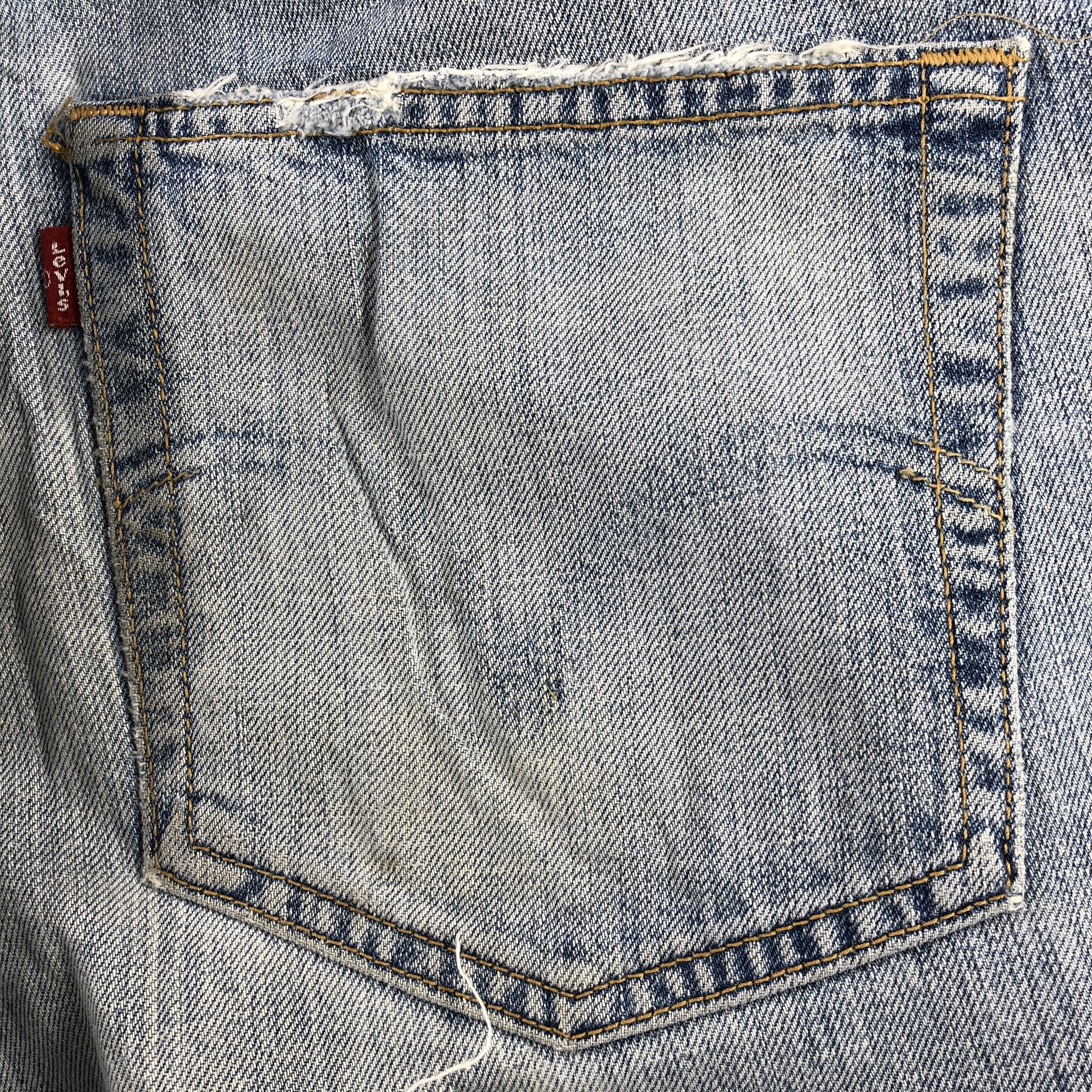 Levi's × Vintage 90s Vintage Light Wash Levis 501 Jeans-JM2222 Size US 34 / EU 50 - 9 Thumbnail