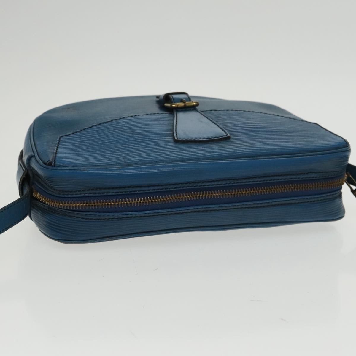 Louis Vuitton LOUIS VUITTON Epi June Feuille Shoulder Bag Blue M52155 Size ONE SIZE - 6 Thumbnail