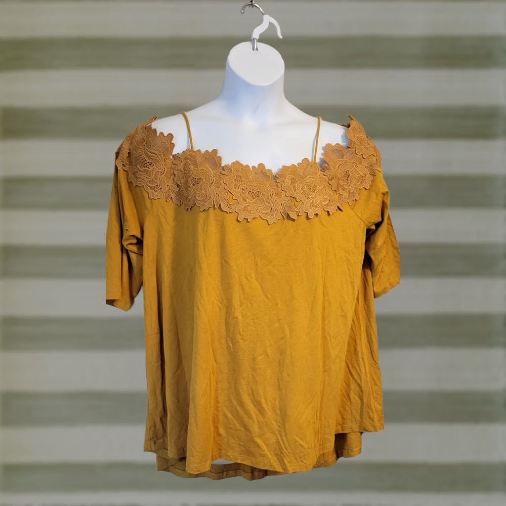 Denime VINTAGE? Denim 24/7 Plus Gold Off Shoulder Embellished Tunic Top Shirt 1X 22 24 Womens Size XL / US 12-14 / IT 48-50 - 1 Thumbnail