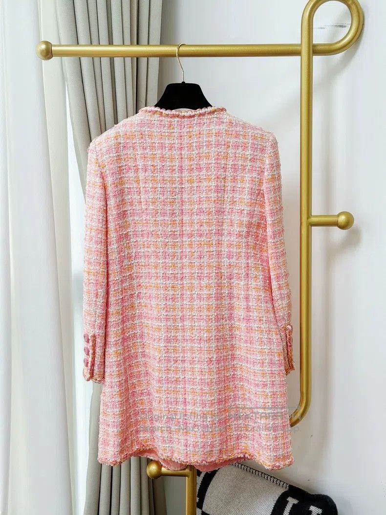 Chanel Chanel 19C Cruise Series Orange Sequin Mixed Colour Jacket Size XS / US 0-2 / IT 36-38 - 4 Thumbnail