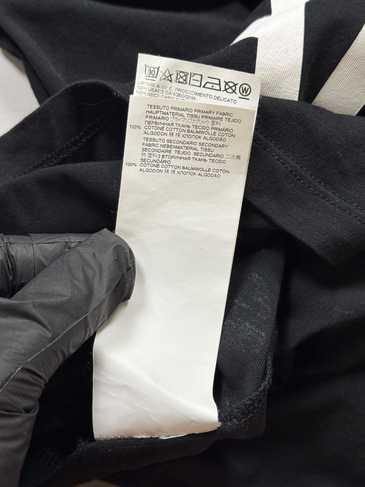 MM6 × Maison Margiela MM6 Maison Margiela Side Logo Tee(Black/M) Size US M / EU 48-50 / 2 - 11 Thumbnail