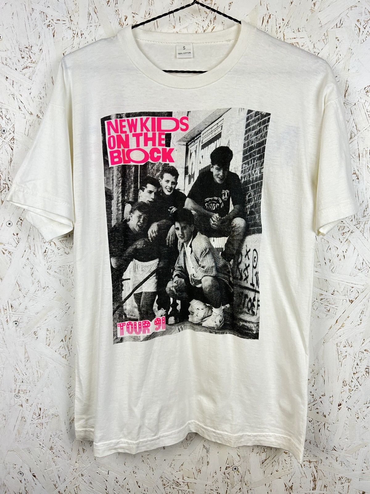 Band Tees 90s Vintage New Kids On The Block 1991 Euro Tour T-Shirt Size US S / EU 44-46 / 1 - 1 Thumbnail