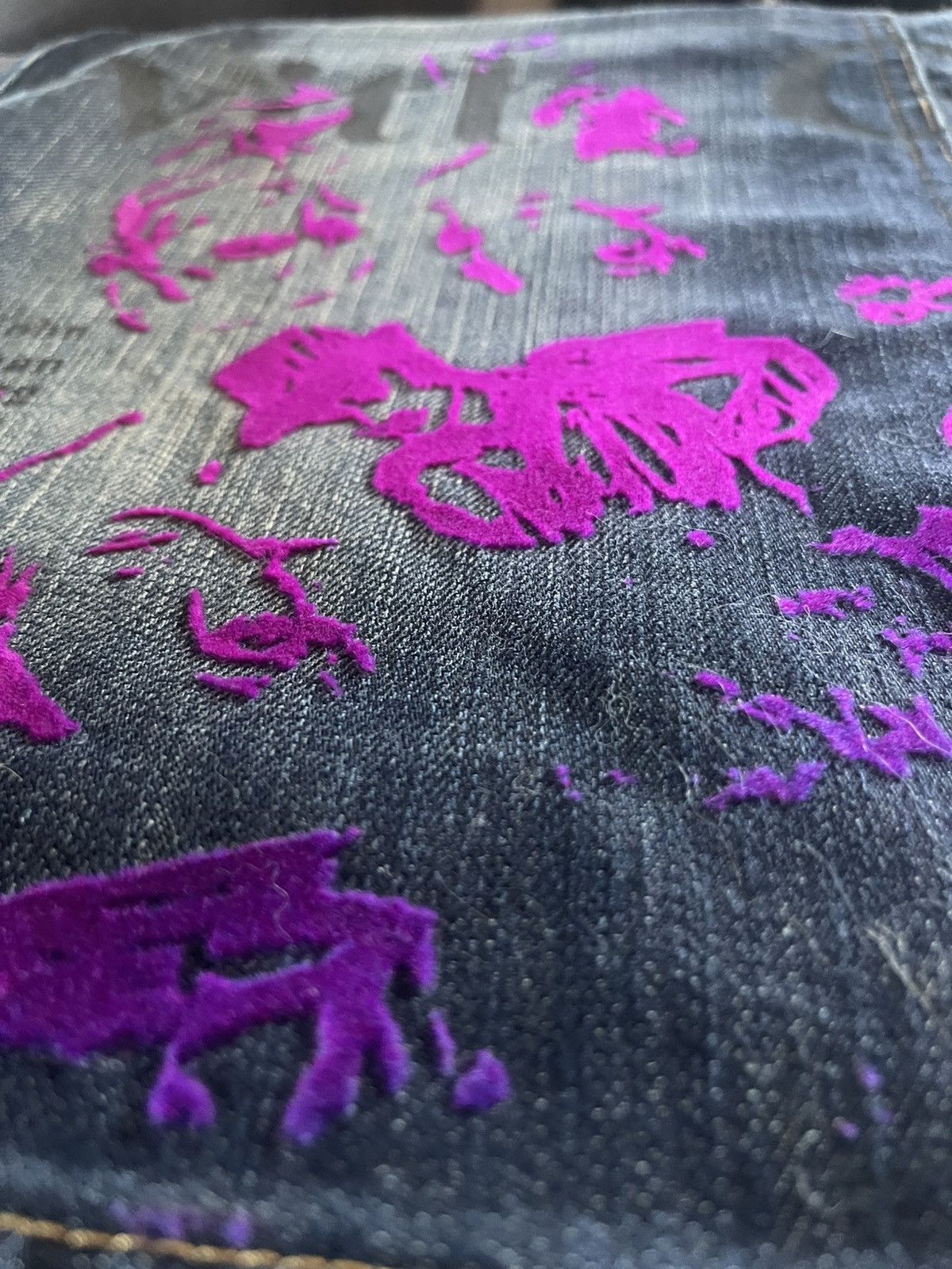 John Galliano Archival John Galliano Y2K Flocked Graffiti Denim Skirt Rare Size 30" / US 8 / IT 44 - 1 Thumbnail