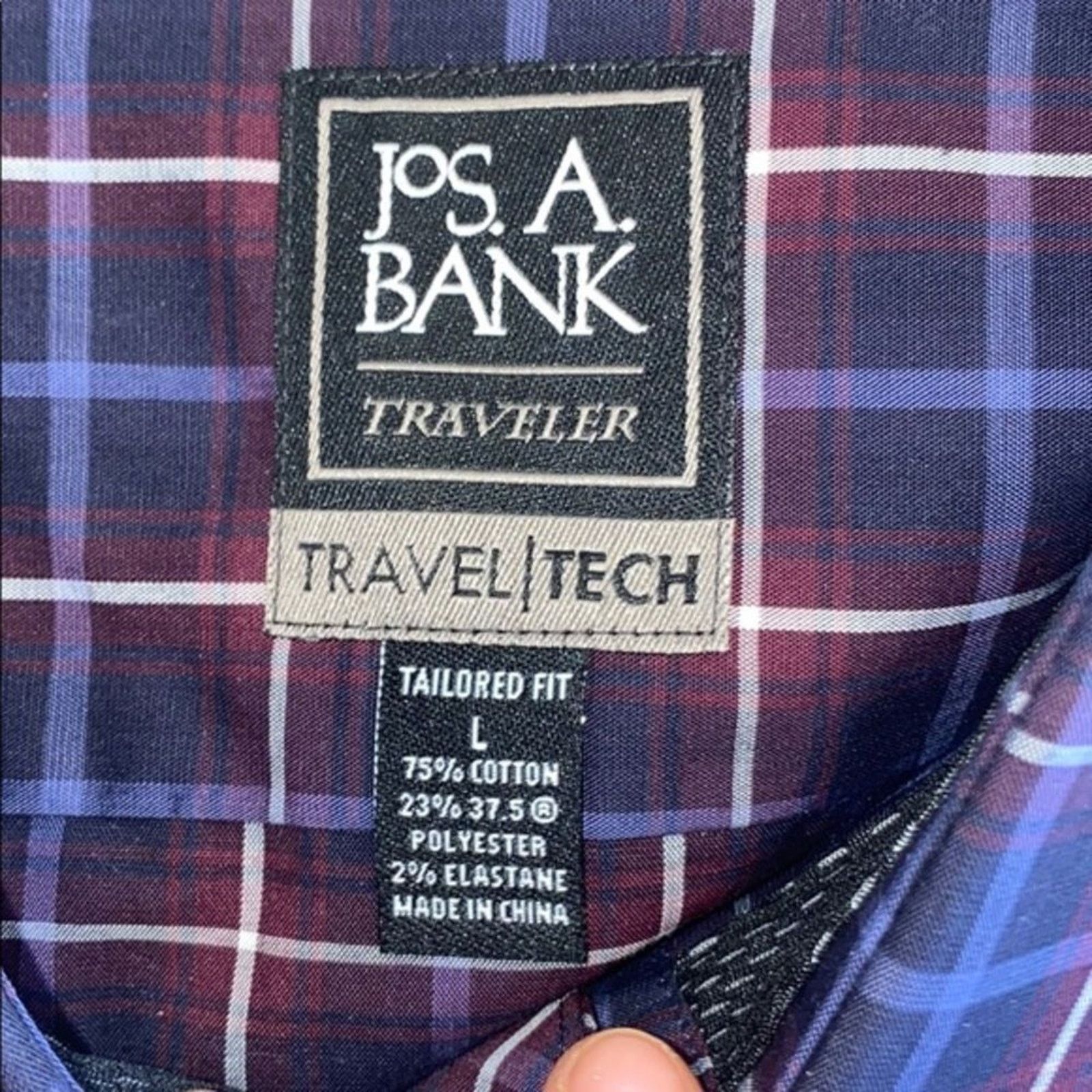 Jos. A. Bank Jos. A. Bank Maroon Plaid Button-Down Shirt | Sz L Size US L / EU 52-54 / 3 - 3 Thumbnail