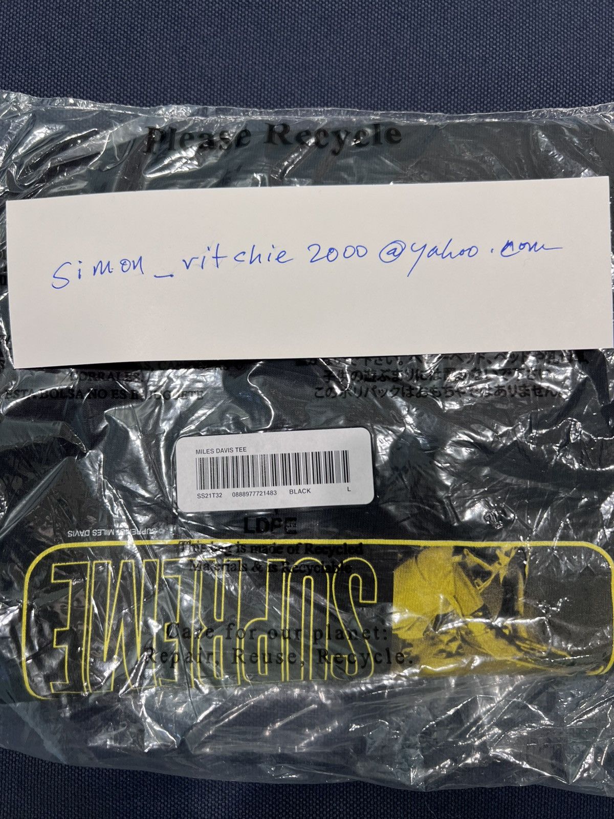 Supreme Supreme Miles Davis Tee, DSWT, SS21, black L Size US L / EU 52-54 / 3 - 4 Thumbnail