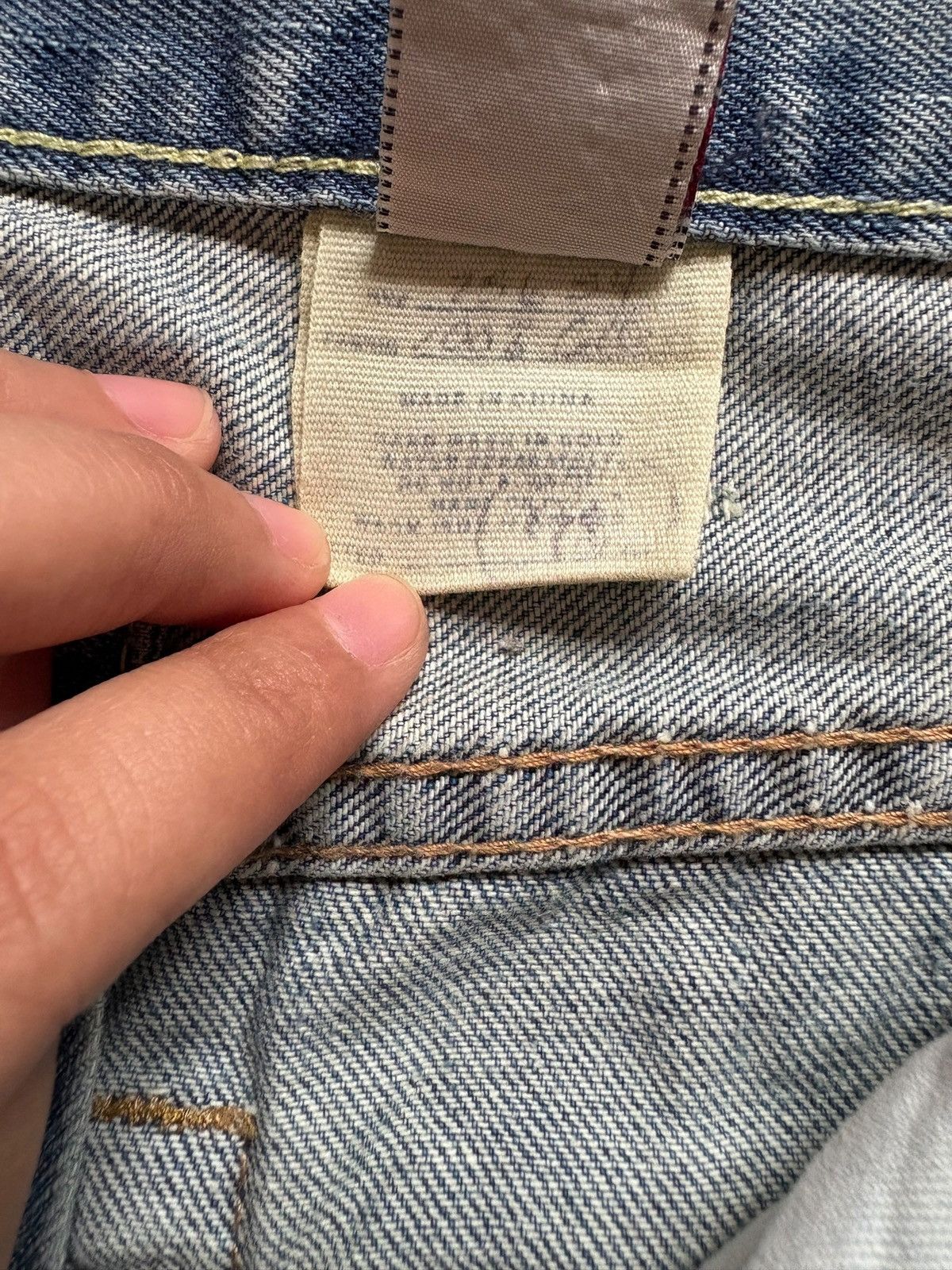 Abercrombie & Fitch Vintage Abercrombie Faded Wash Splattered Bootcut Jeans Size US 31 - 11 Thumbnail