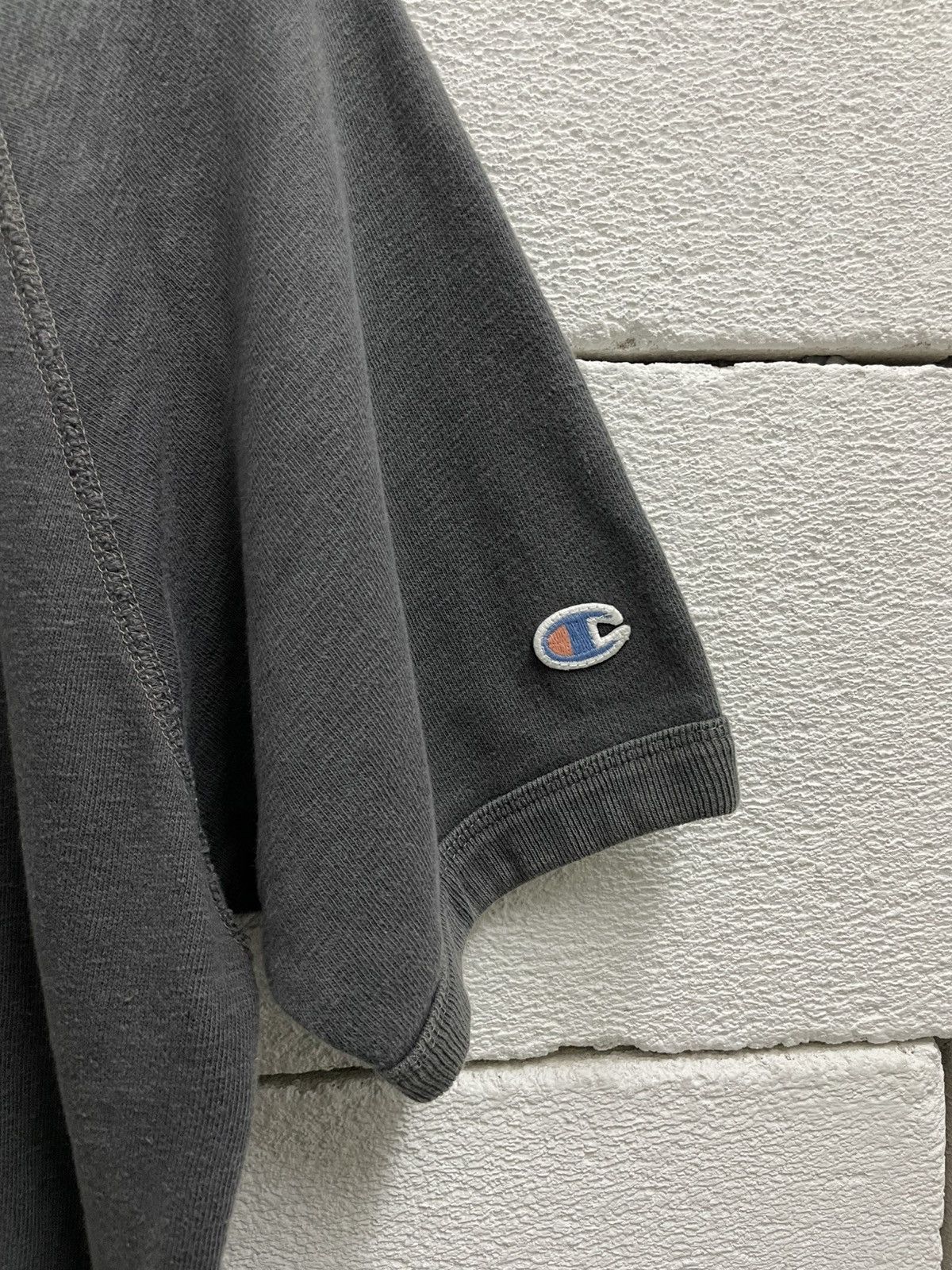 Champion Vintage Champion Sun Faded Distressed Sweatshirt Grunge Size US M / EU 48-50 / 2 - 7 Thumbnail