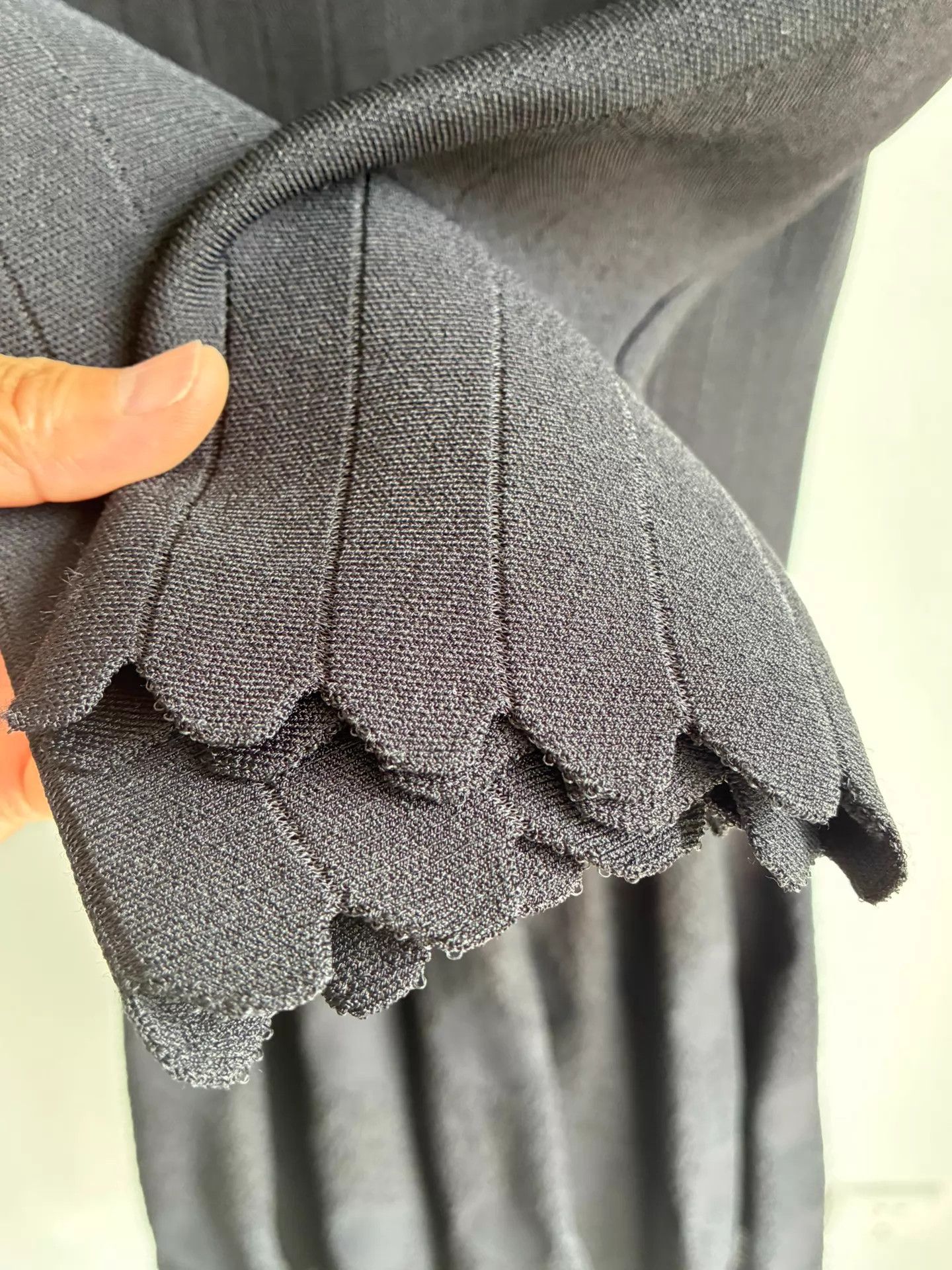 Alaia ALAÏA Black Knit Dress Size 36 Ruffled Hem Size XS / US 0-2 / IT 36-38 - 6 Thumbnail