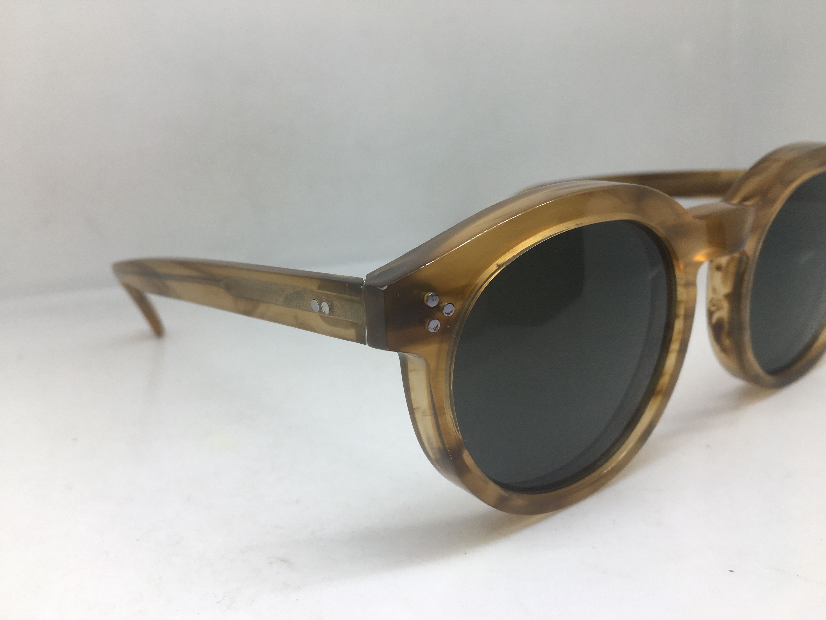 Wildfox Wildfox Classic Fox Harpep Brown Keyhole Bridge Sunglasses Size ONE SIZE - 2 Thumbnail