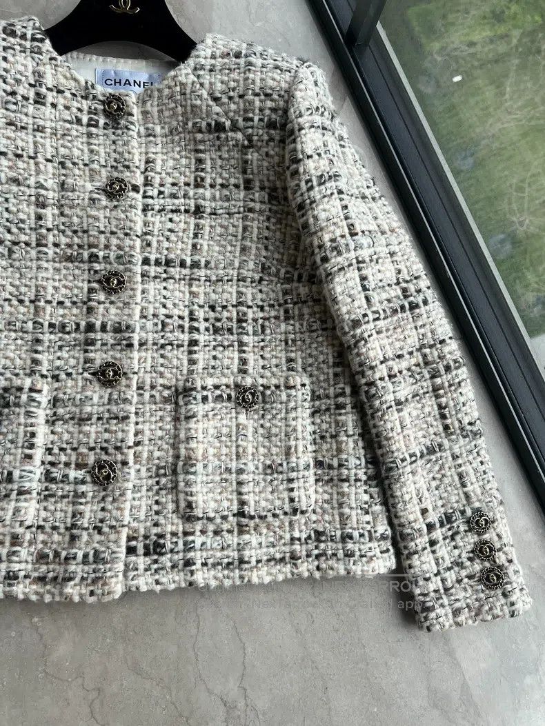 Chanel Chanel Forest series milk colour white forest jacket Size XS / US 0-2 / IT 36-38 - 2 Thumbnail