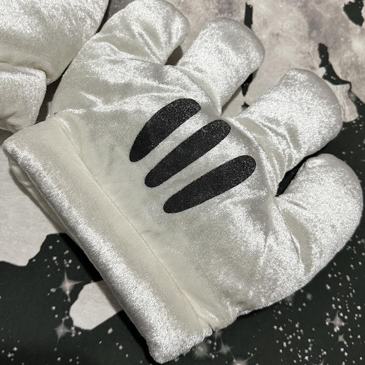 Other Mickey Mouse Cartoon Character Gloves Size ONE SIZE - 3 Thumbnail