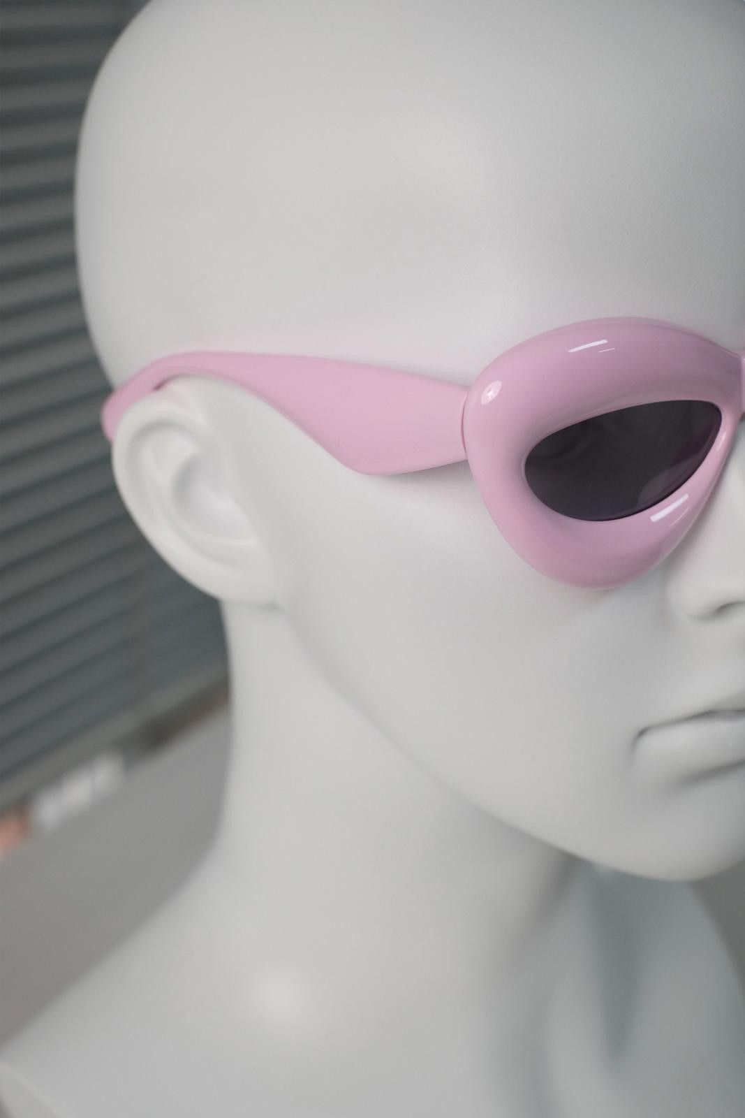 Other Y2k Vtg Futuristic Cat Eye Pink Bold Sunglasses Unisex OS Size ONE SIZE - 4 Thumbnail