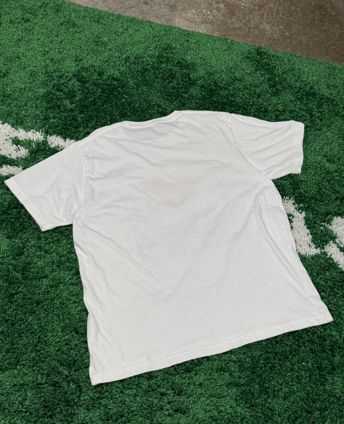 Keith Haring Keith Haring x Uniqlo Heart Art Logo Love Tee XL White Size US XL / EU 56 / 4 - 7 Thumbnail