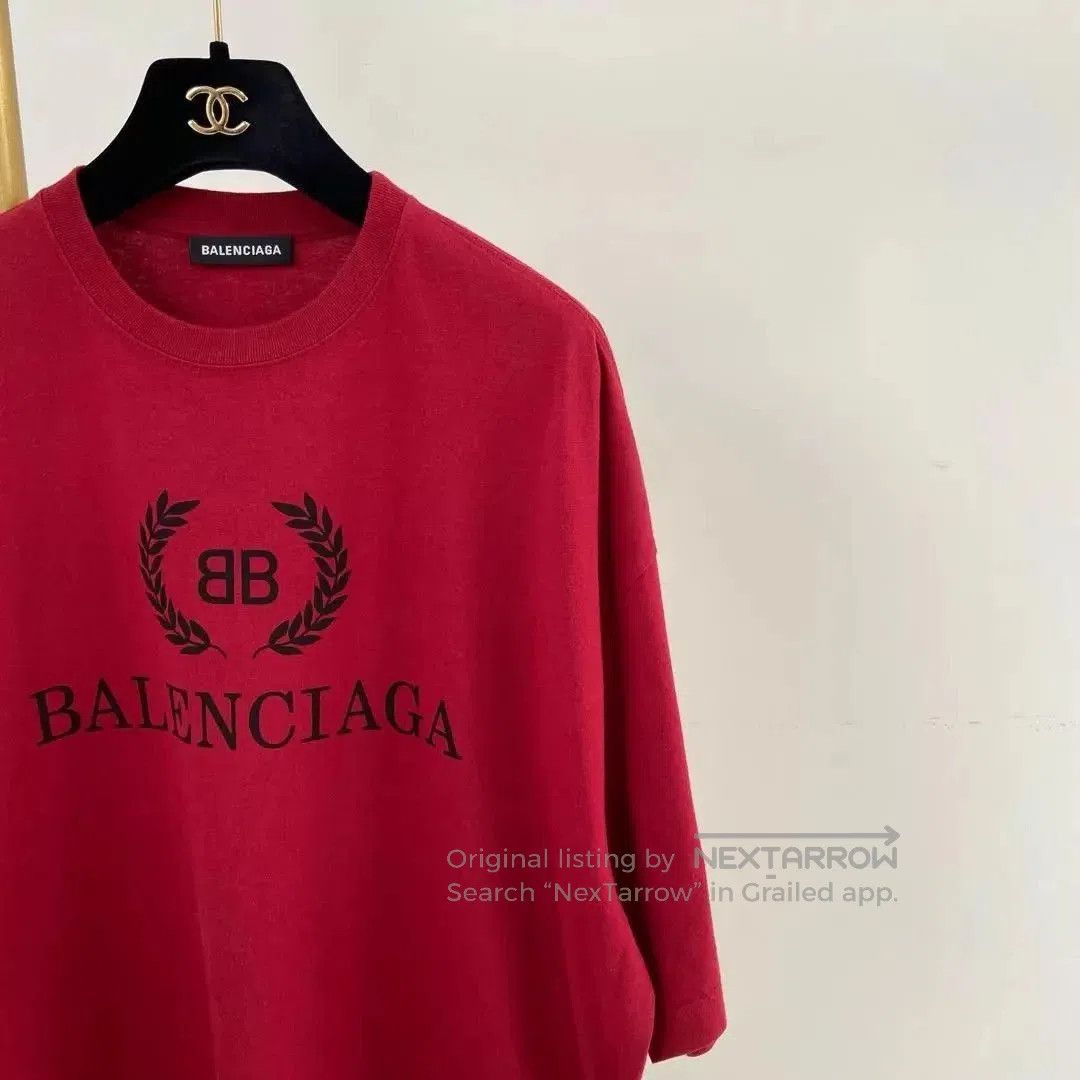 Balenciaga Red Short-Sleeve Graphic T-Shirt - Size M. Size US M / EU 48-50 / 2 - 3 Thumbnail