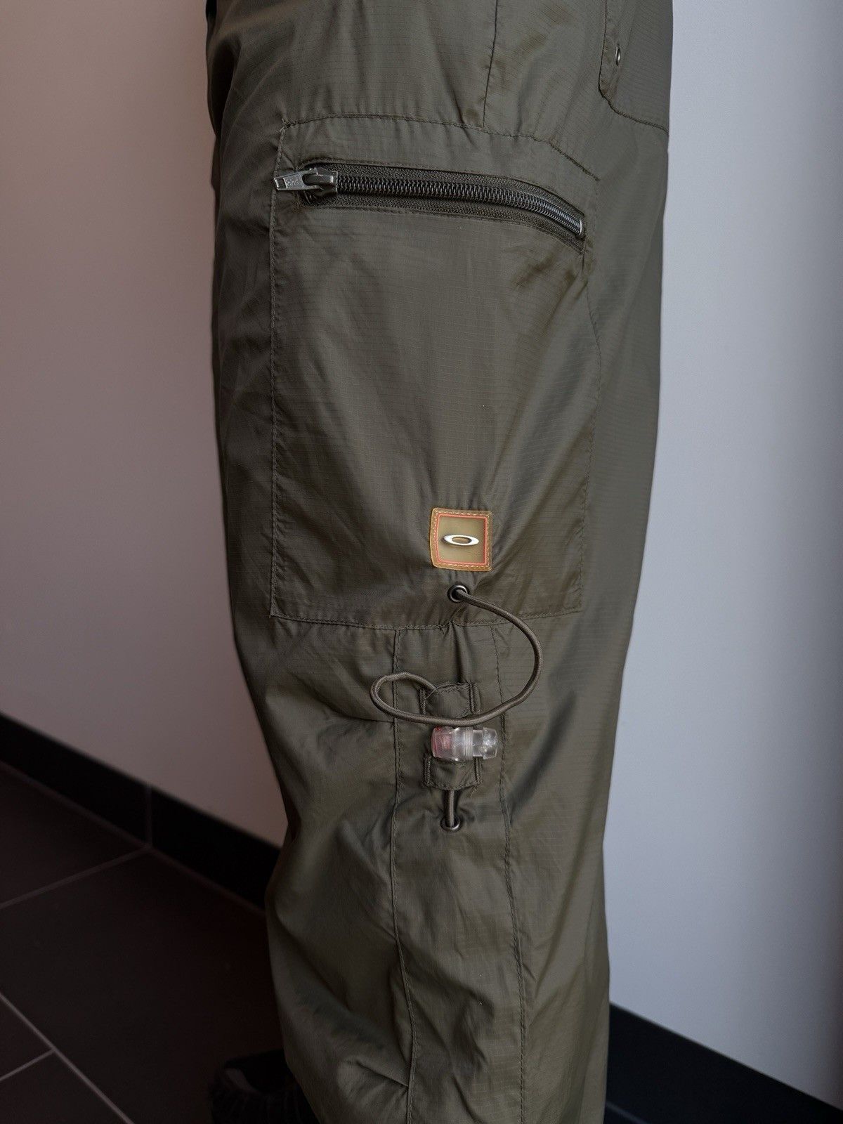 Oakley Vintage 2000s Oakley Software Mens Pants Nylon Pockets Size US 30 / EU 46 - 9 Thumbnail